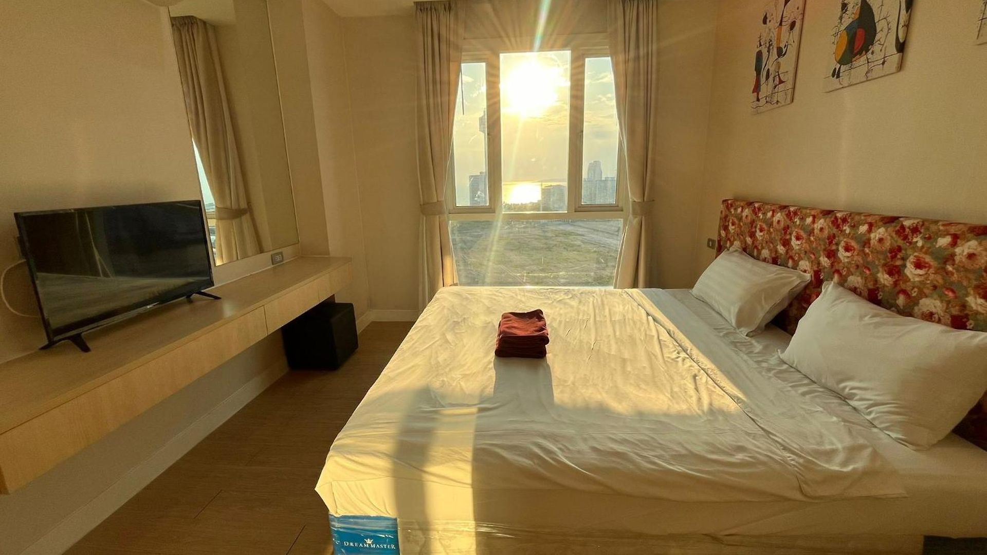 อพาร์ทเม้น 2 Bed Seaview -best Of Location A Gem *