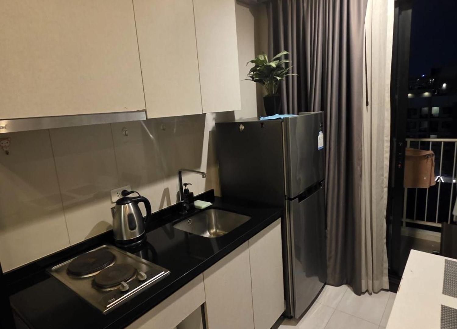 The Base Seaview Apartment