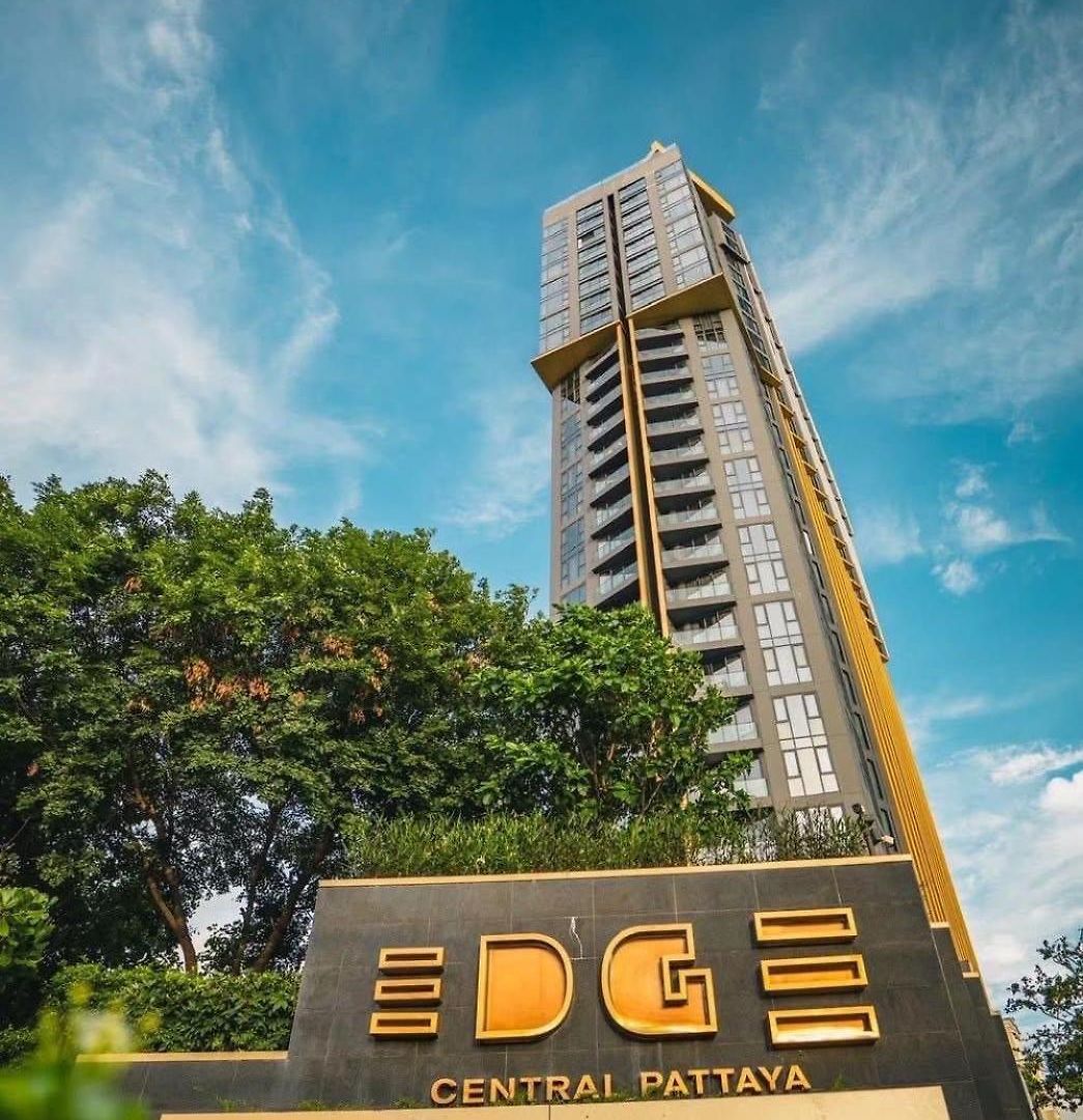 อพาร์ทเม้น The Edge I Luxurious *