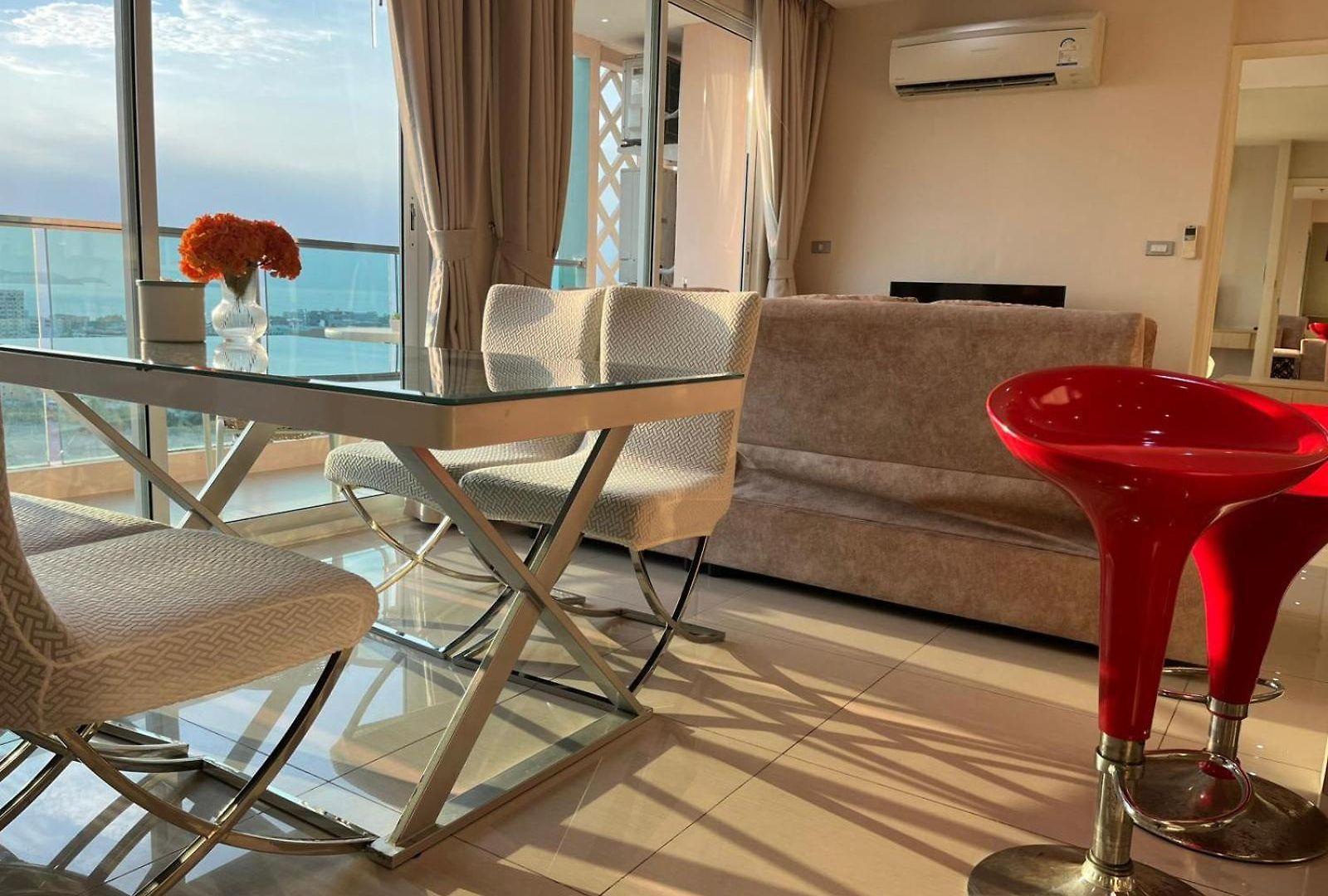 2 Bed Seaview -best Of Location A Gem Pattaya