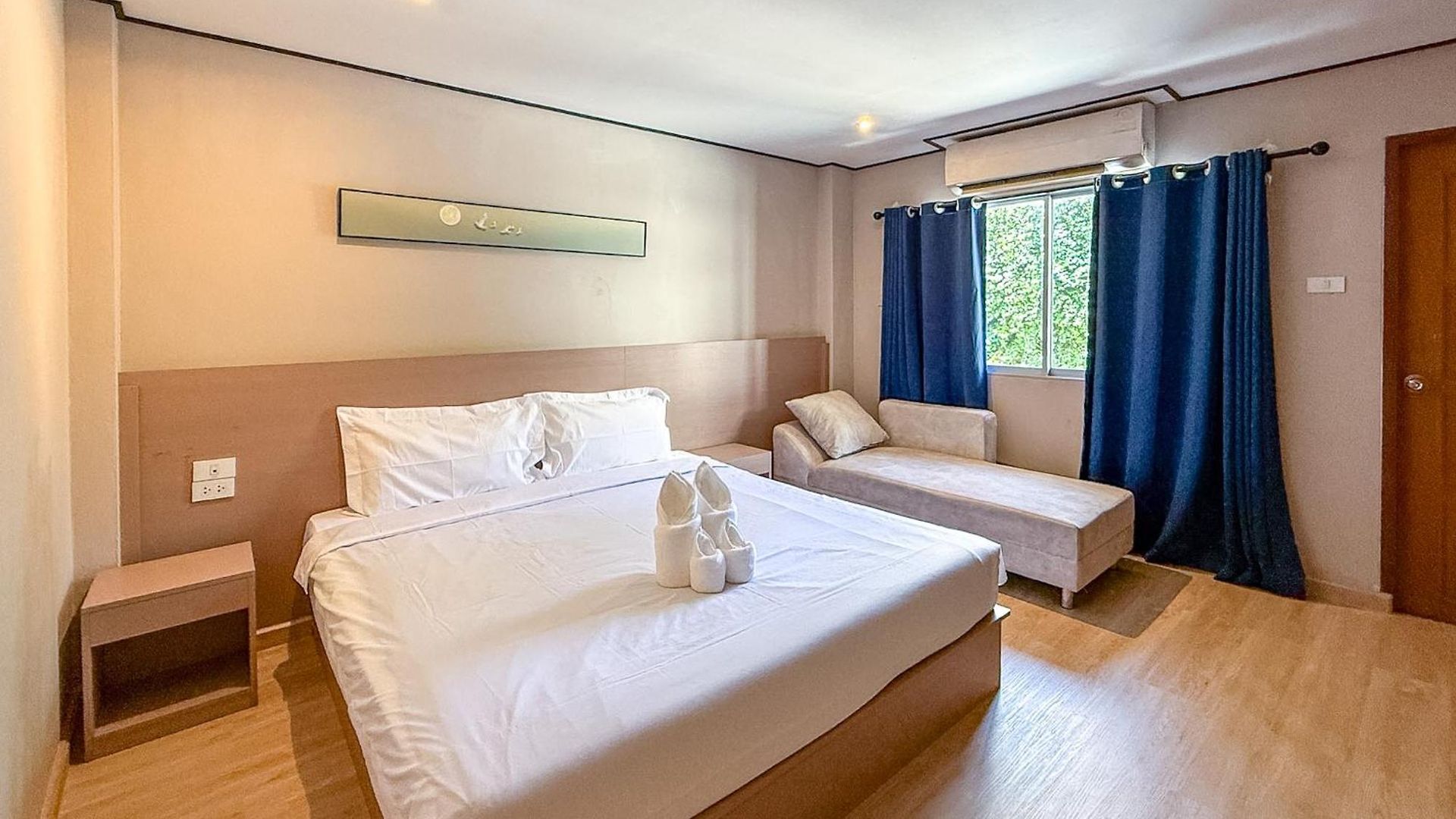 Cocoon Hideaway