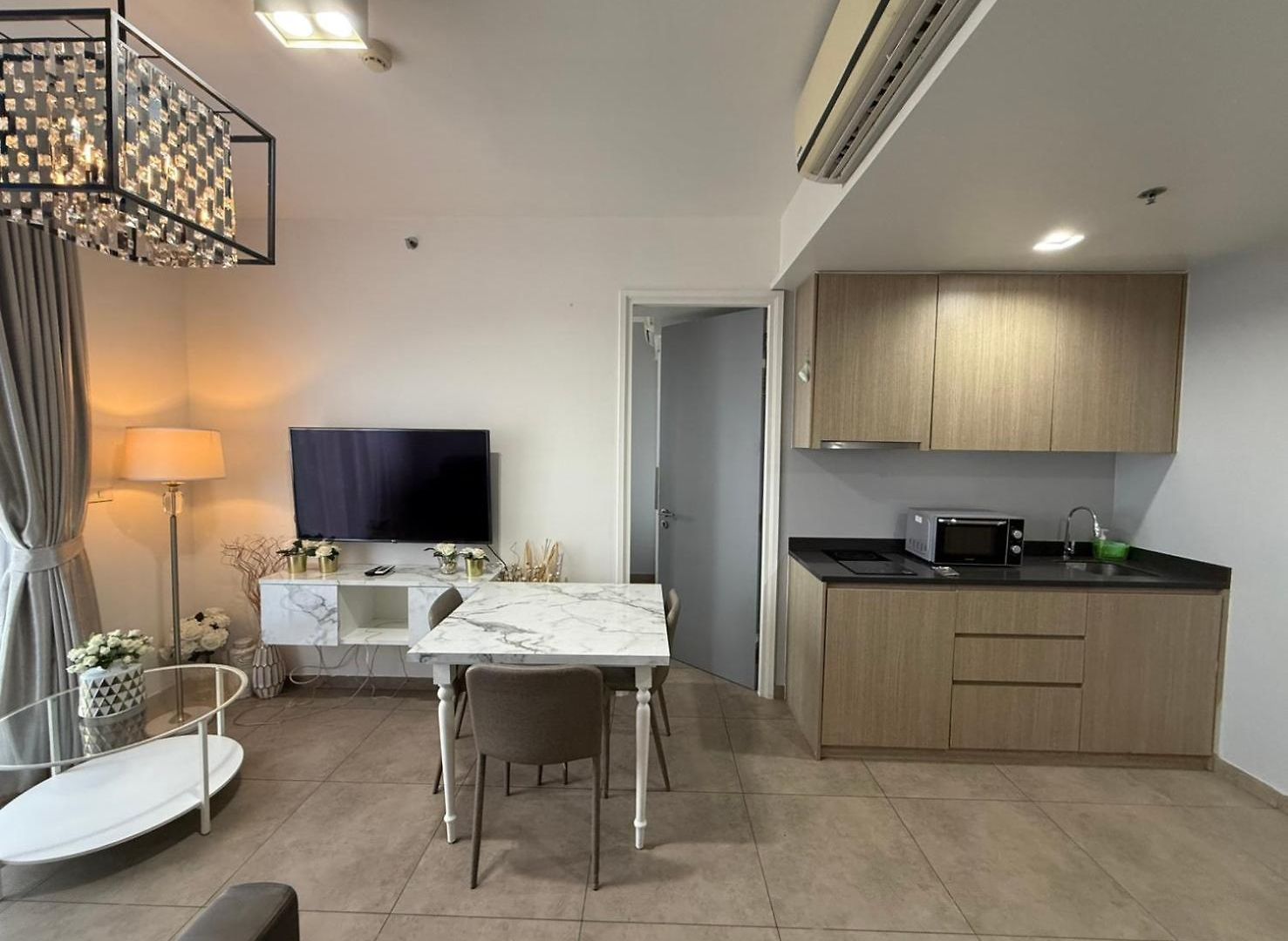 Sea View High Floor 2 Bedroom Near Walking Street *
