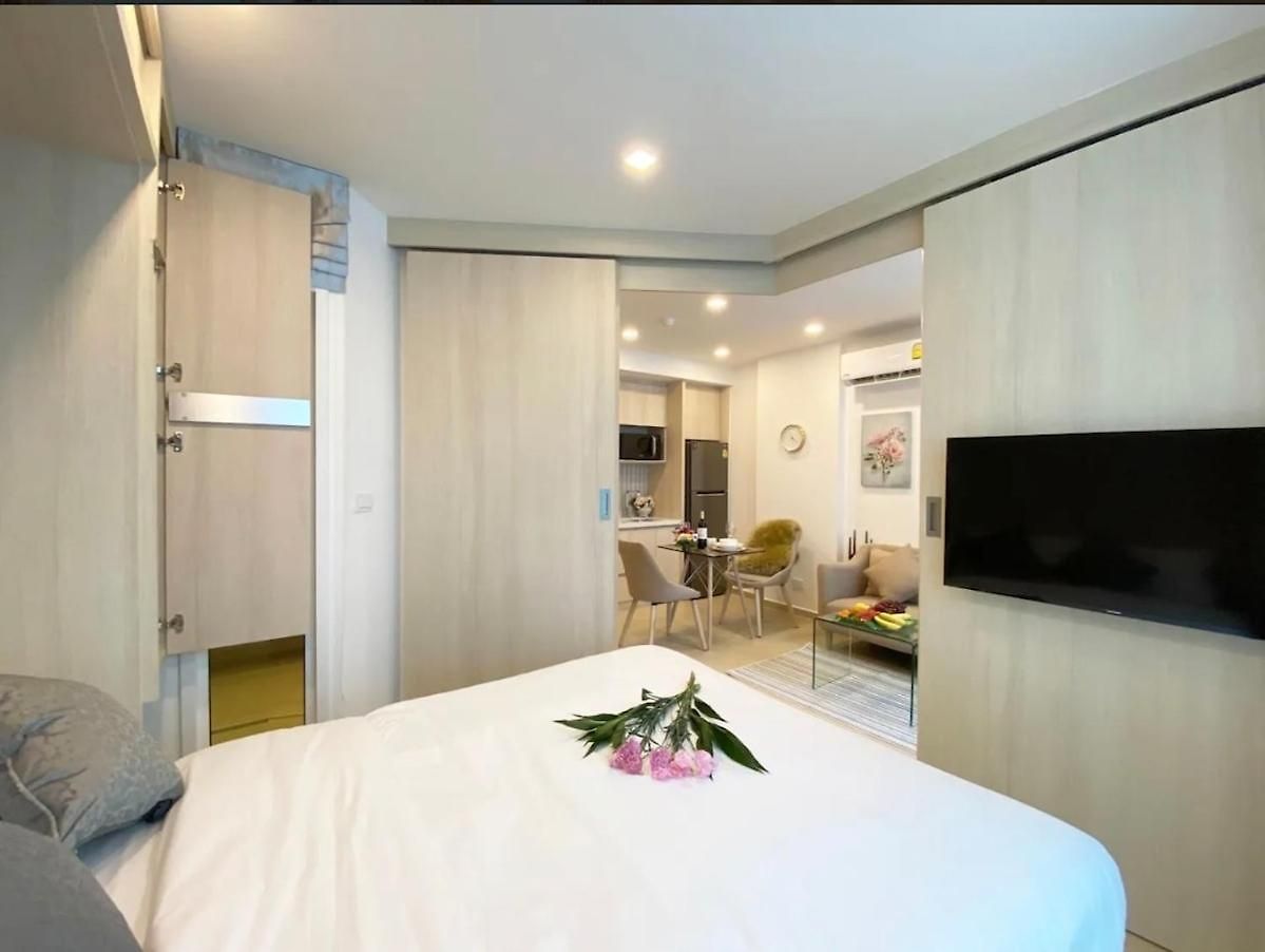 1 Bedroom French Style With Lagoon Pool Pattaya