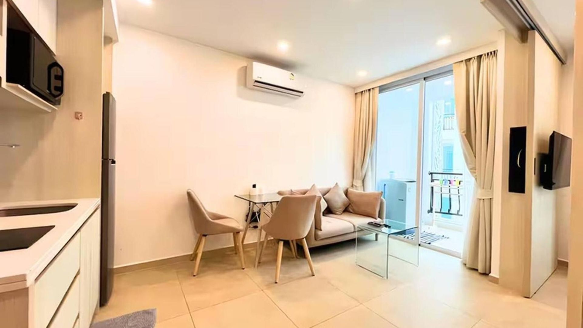 Great Location At - Affordable Luxury *