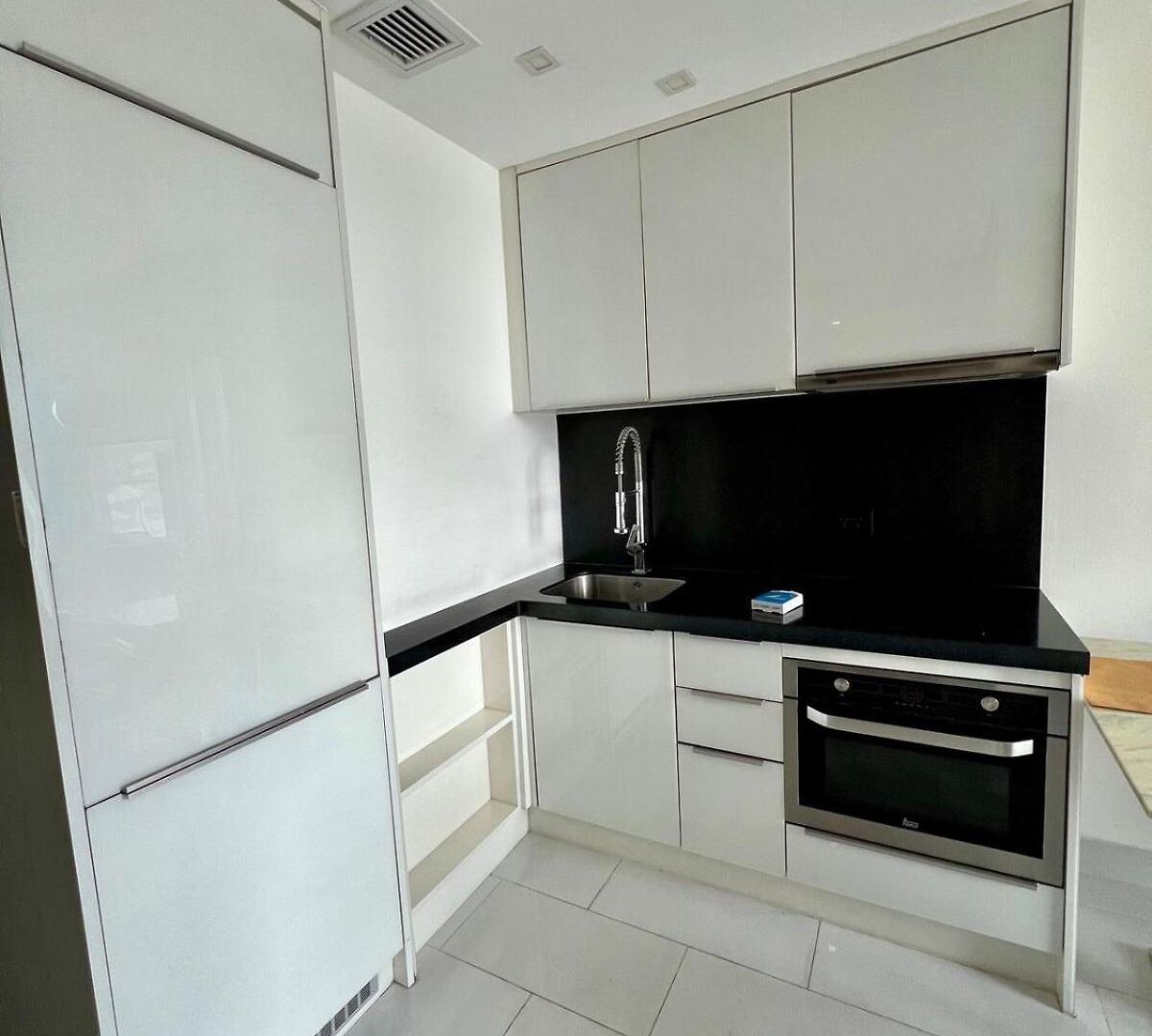 อพาร์ทเม้น Sea View 1br The Sky Pattaya
