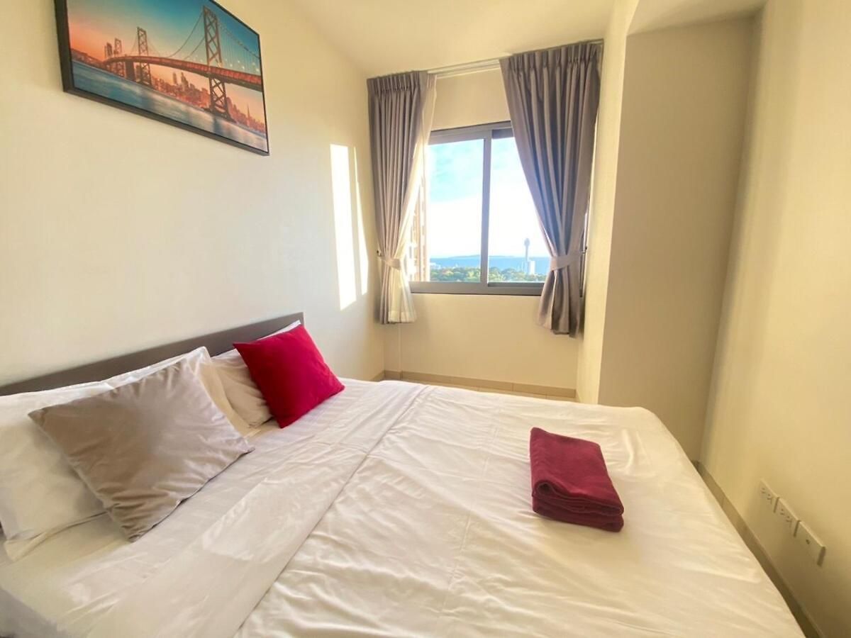 High Floor 2br Sea View Prime Location *