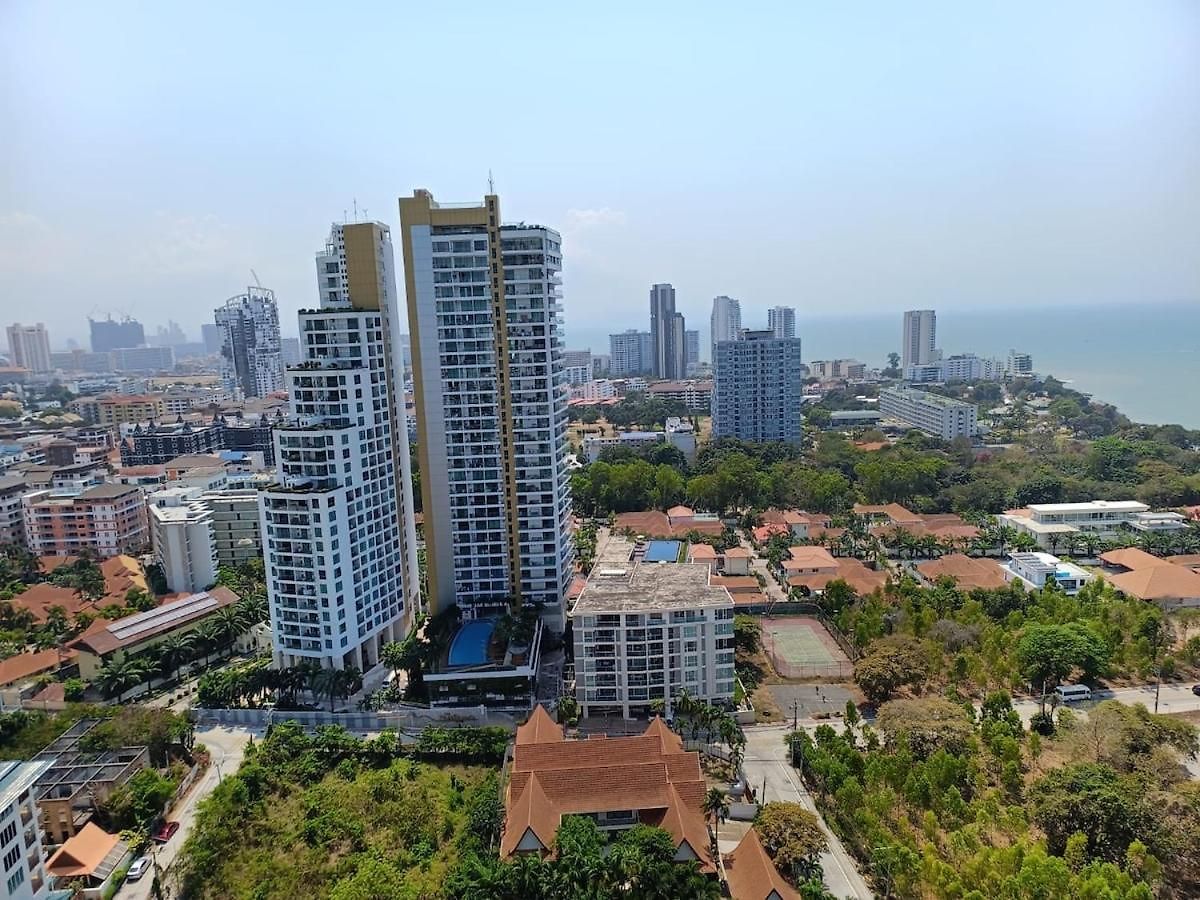 อพาร์ทเม้น Pattaya Sea View Room In Andromeda Condo *