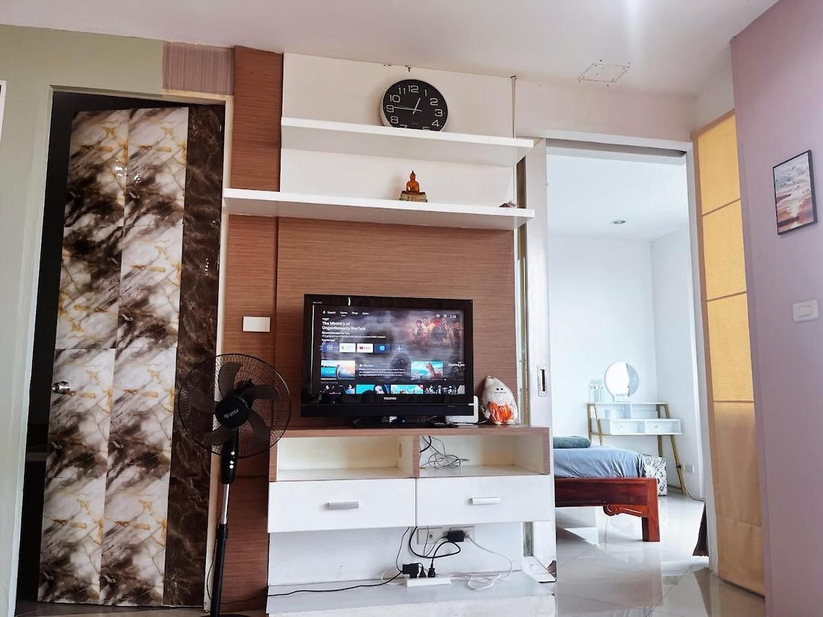Diamond In The Center Of Pattaya