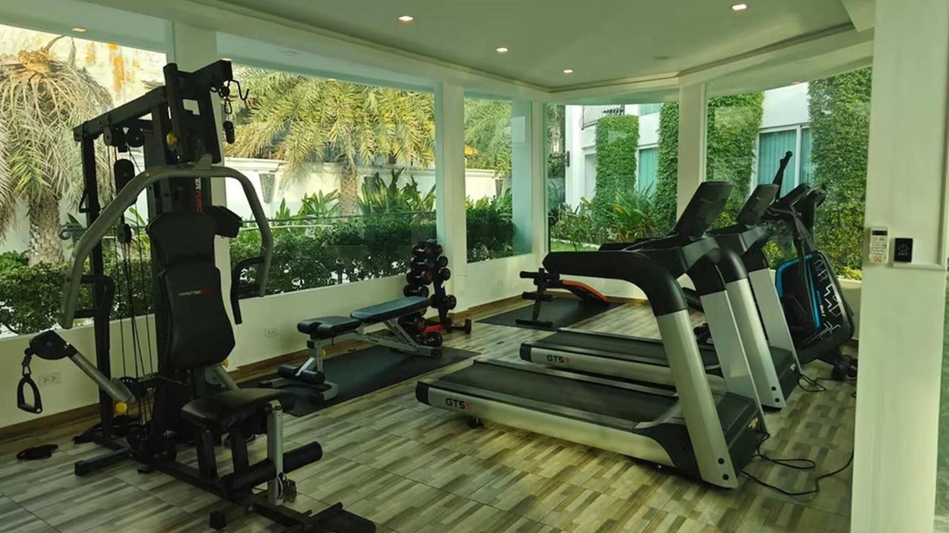Style Living - Great Location At Pattaya