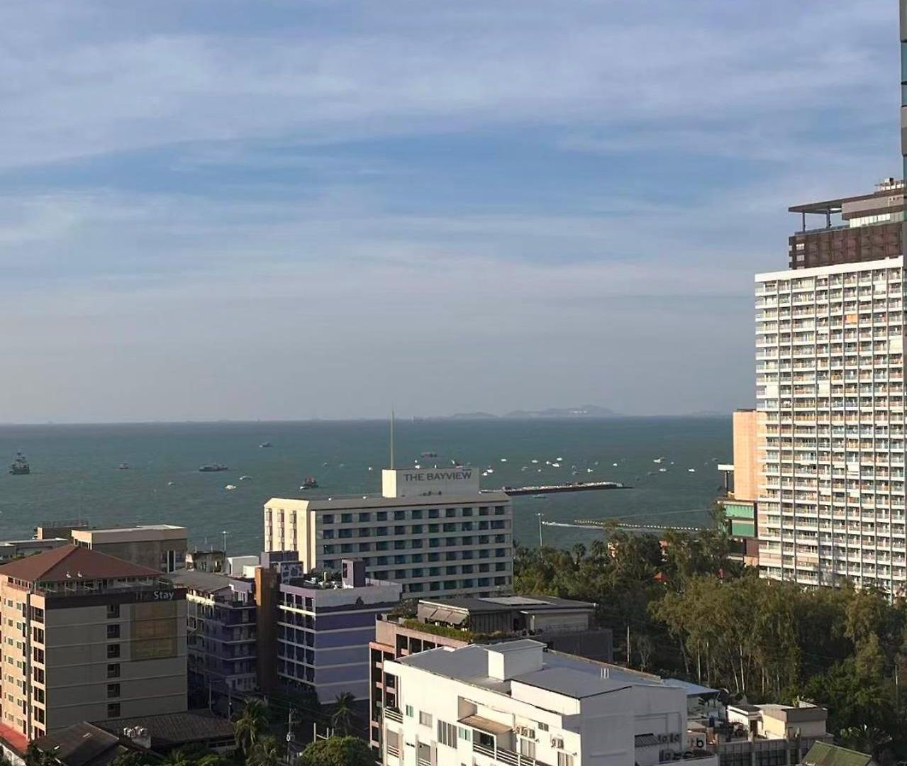 Apartment The Base Seaview Pattaya