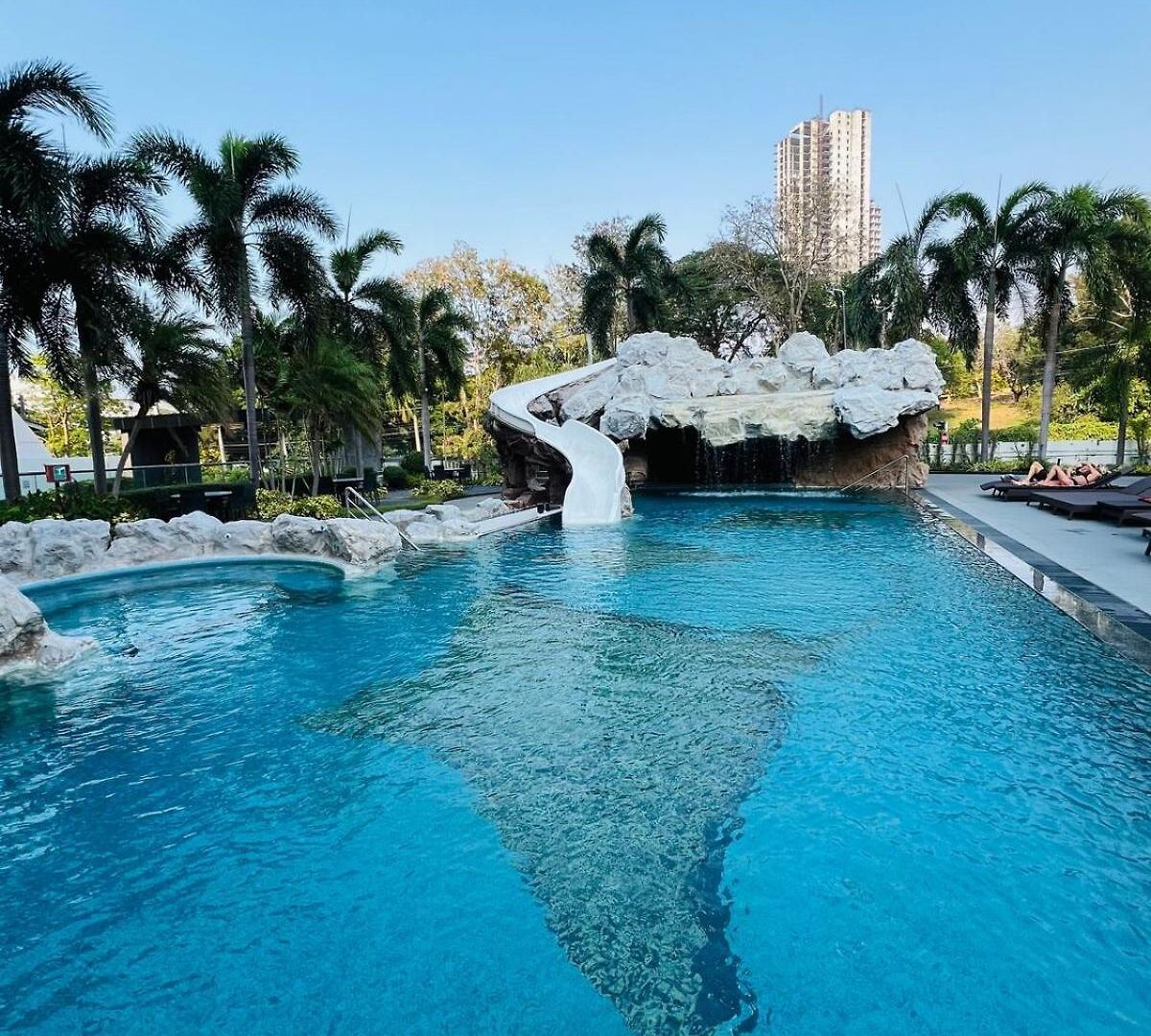 Sea View 1br The Sky อพาร์ทเม้น Pattaya