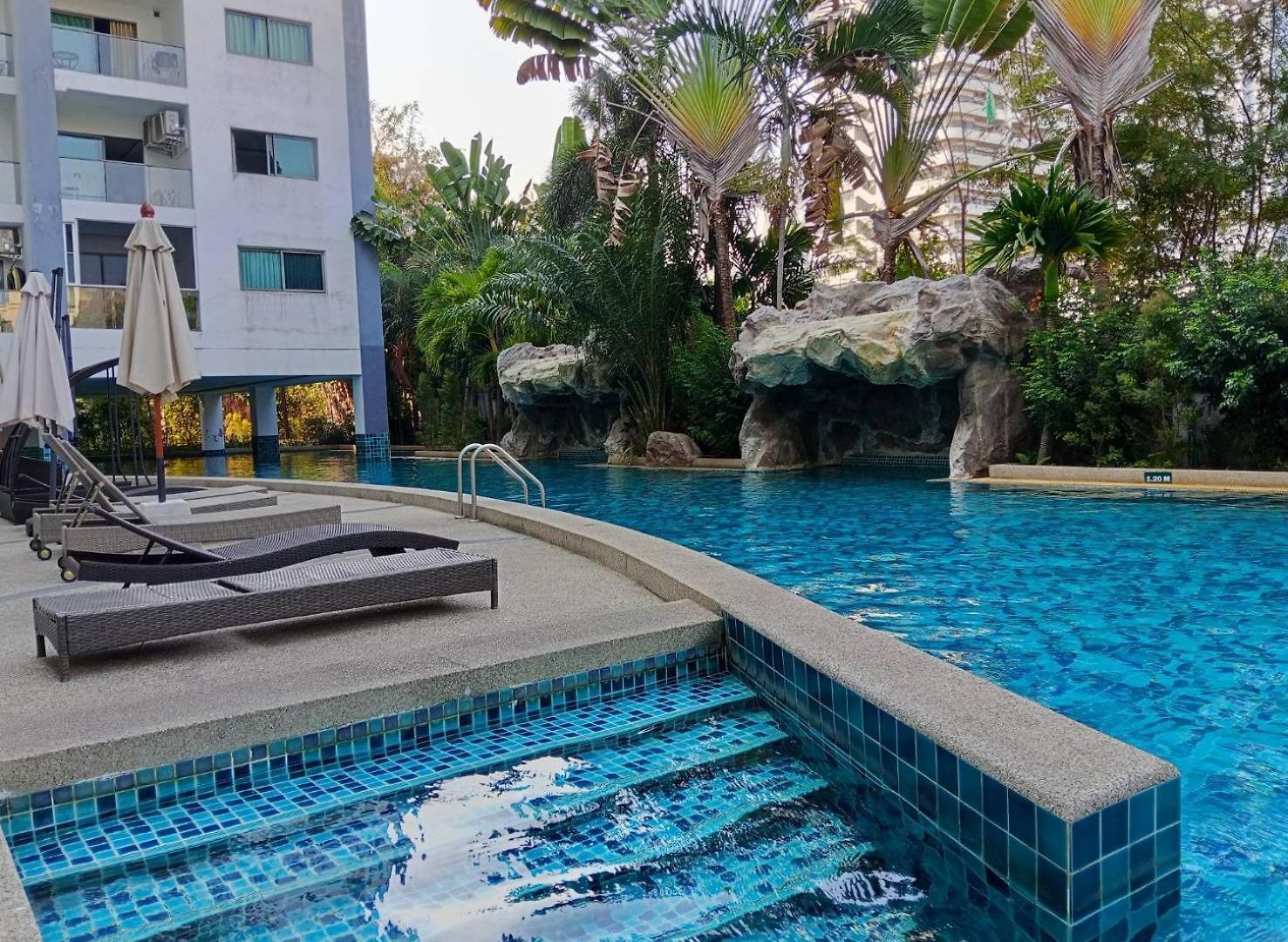 คลับรอยัล2bed Pattaya