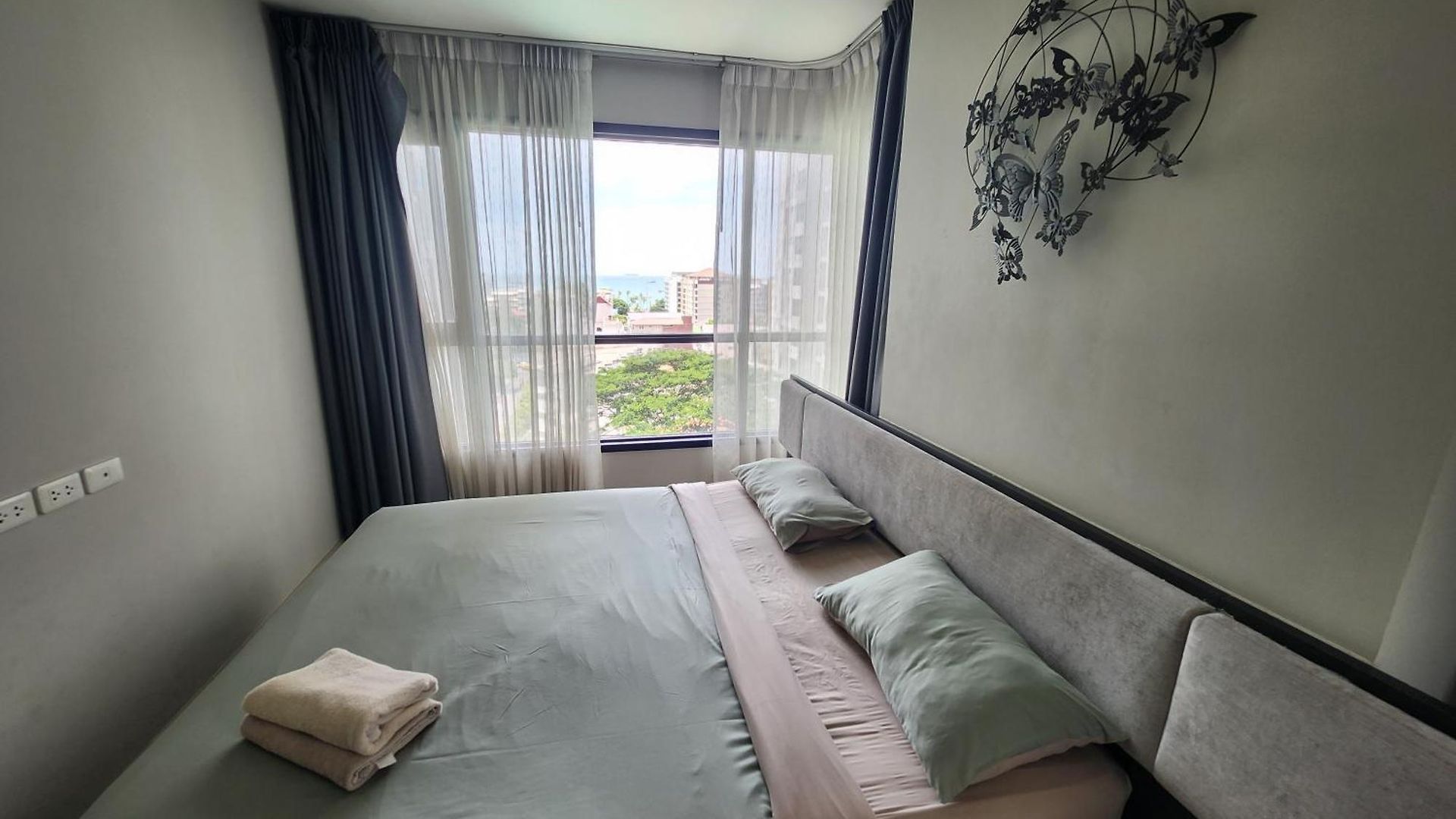 The Base海景网红顶层无边泳池 双卧室套房 海滩3分钟 * Pattaya