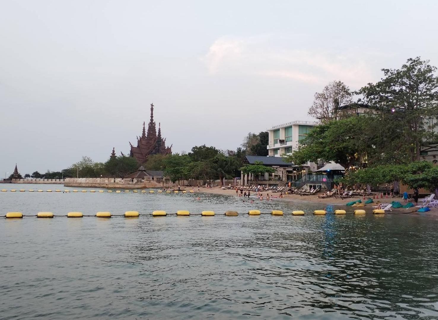 คลับรอยัล2bed อพาร์ทเม้น
