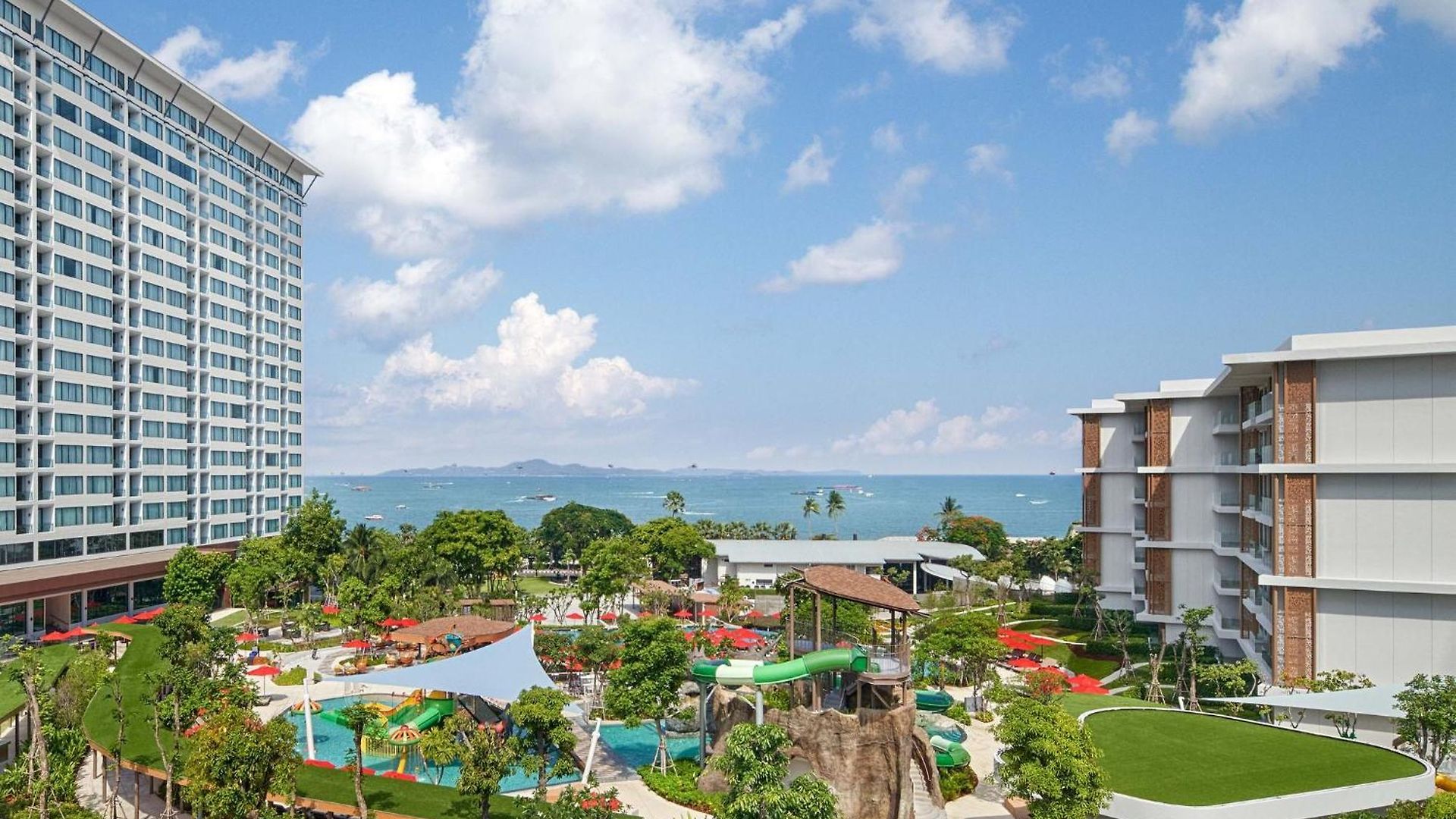 โรงแรม Amari 5*