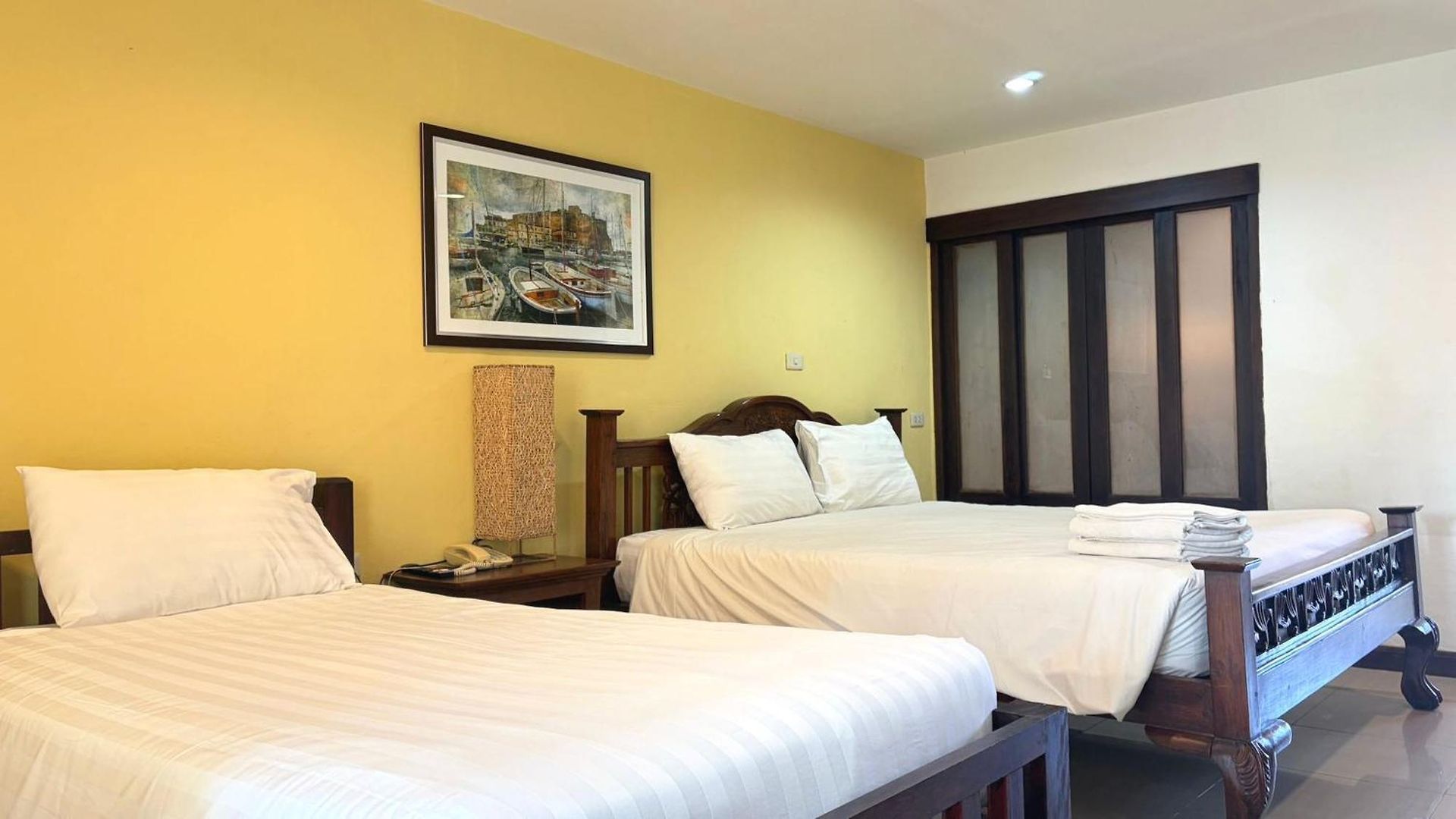 Sunday Wongamat Privacy โรงแรม 4*