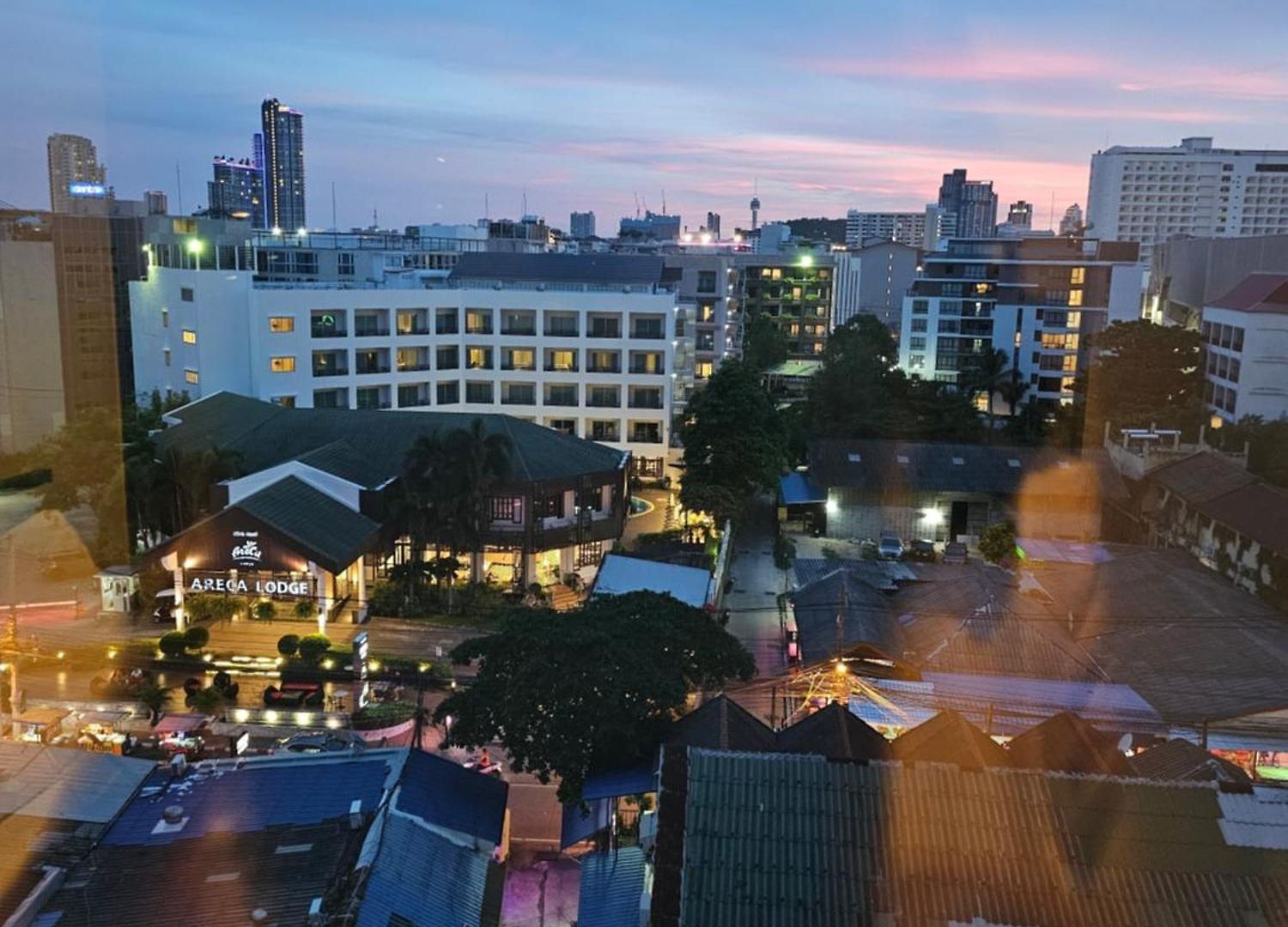 The Base By Nkl * Pattaya
