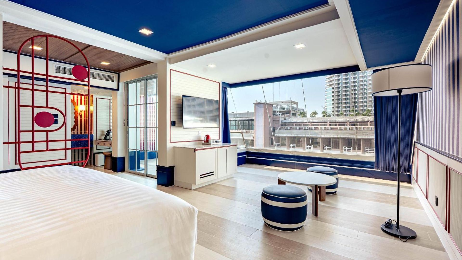 The Cruise โรงแรม