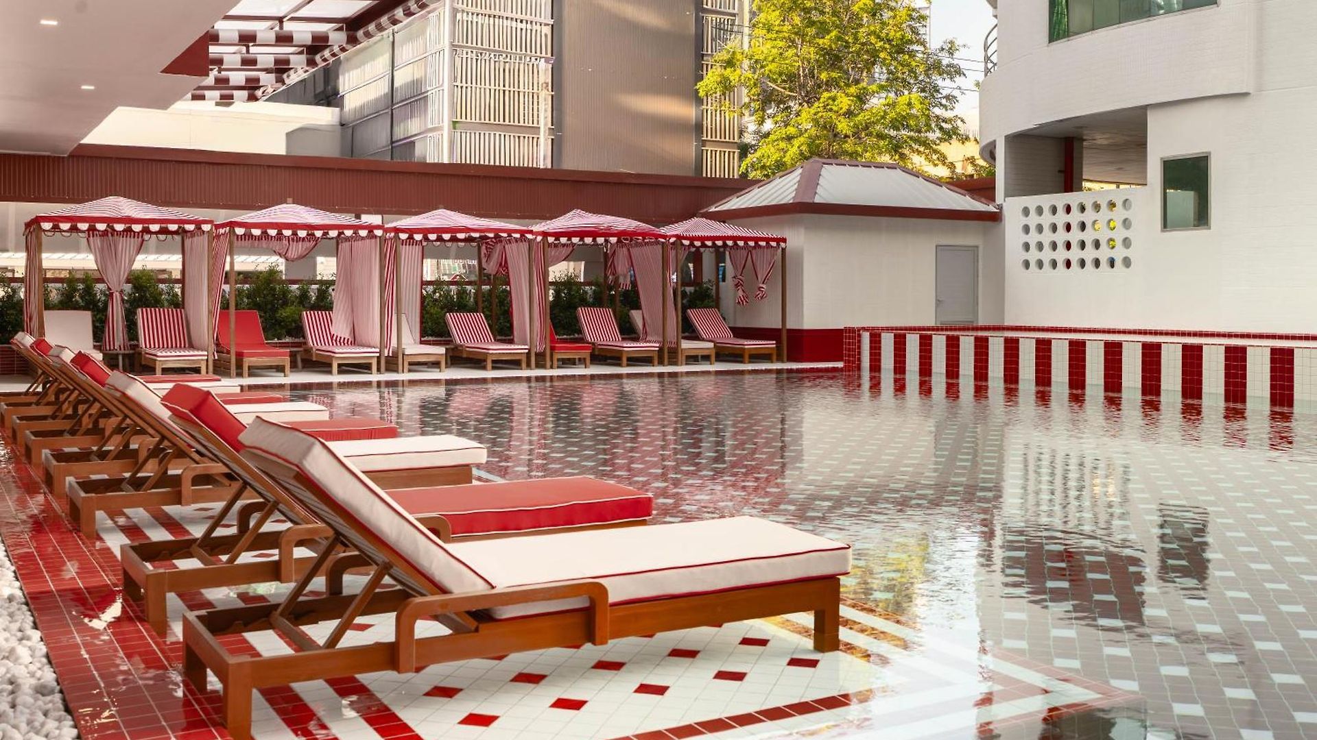 The Cruise โรงแรม