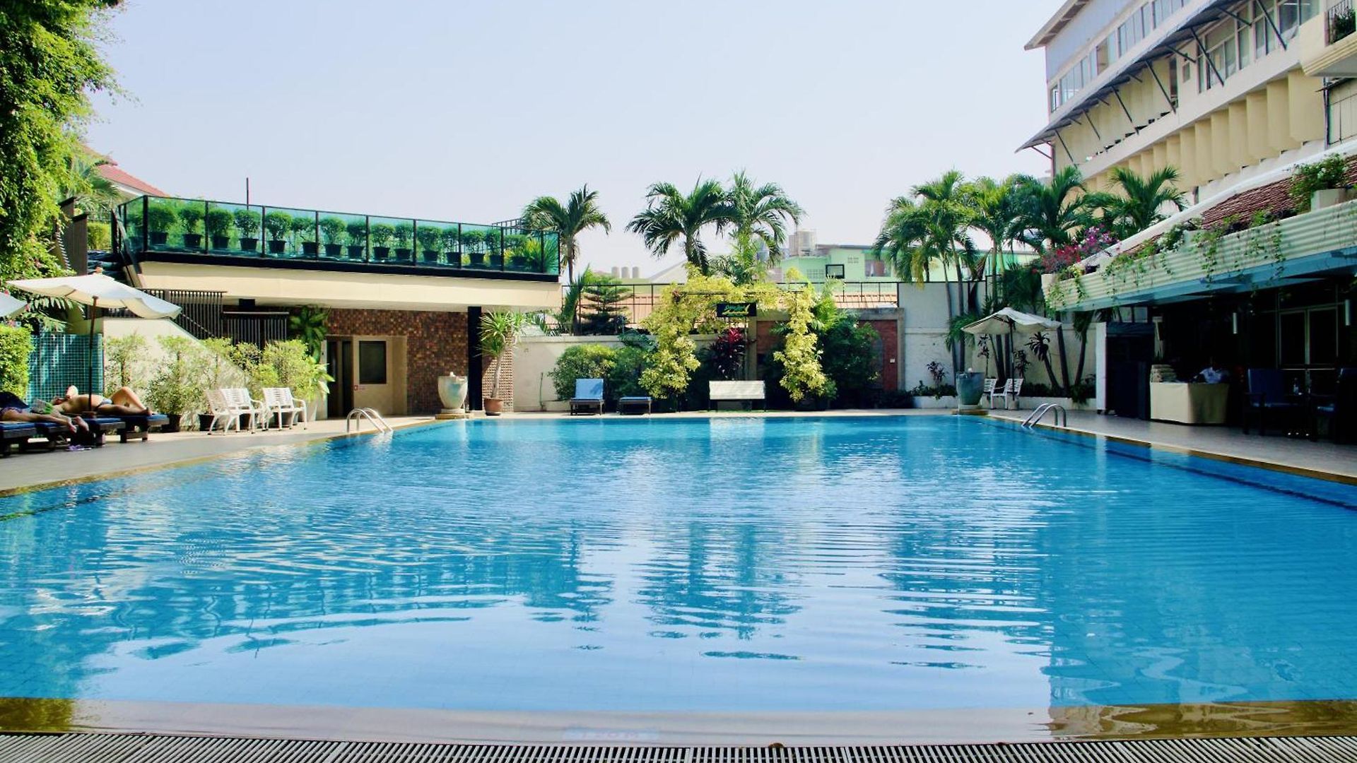 โรงแรม โกลเด้นบีชโฮเทล พัทยา Pattaya