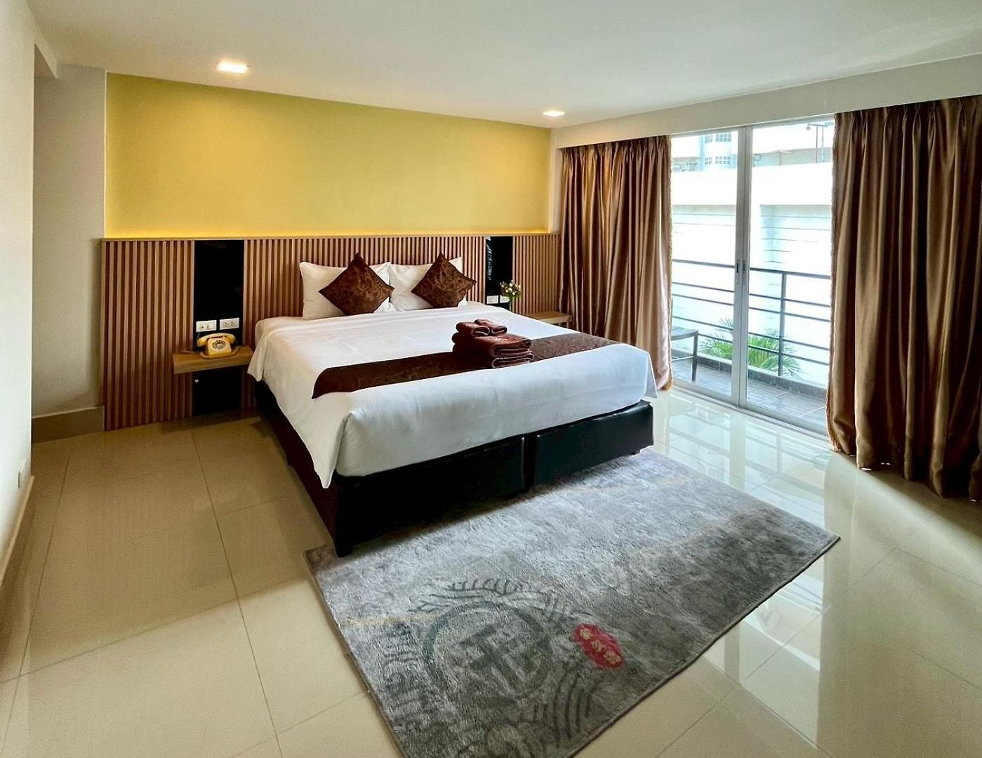 เดอะ โกลเด้น วิล บูติคแอนด์สปา โรงแรม