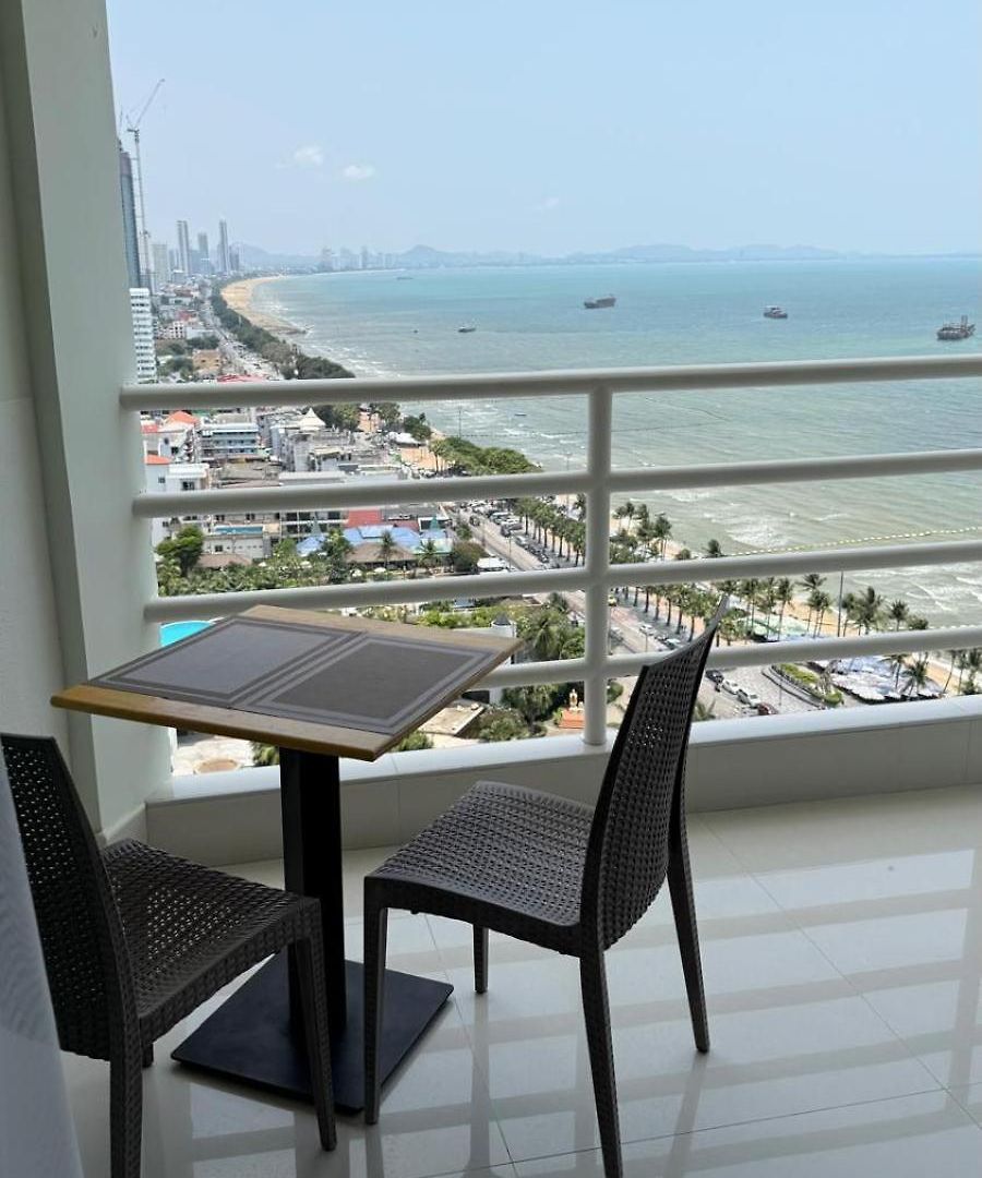 อพาร์ทเม้น View Talay By Vlad