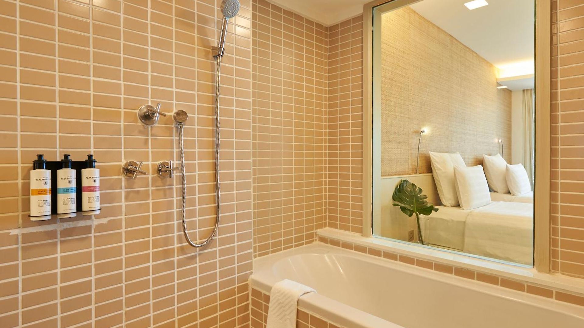 โรงแรม Pullman G Pattaya