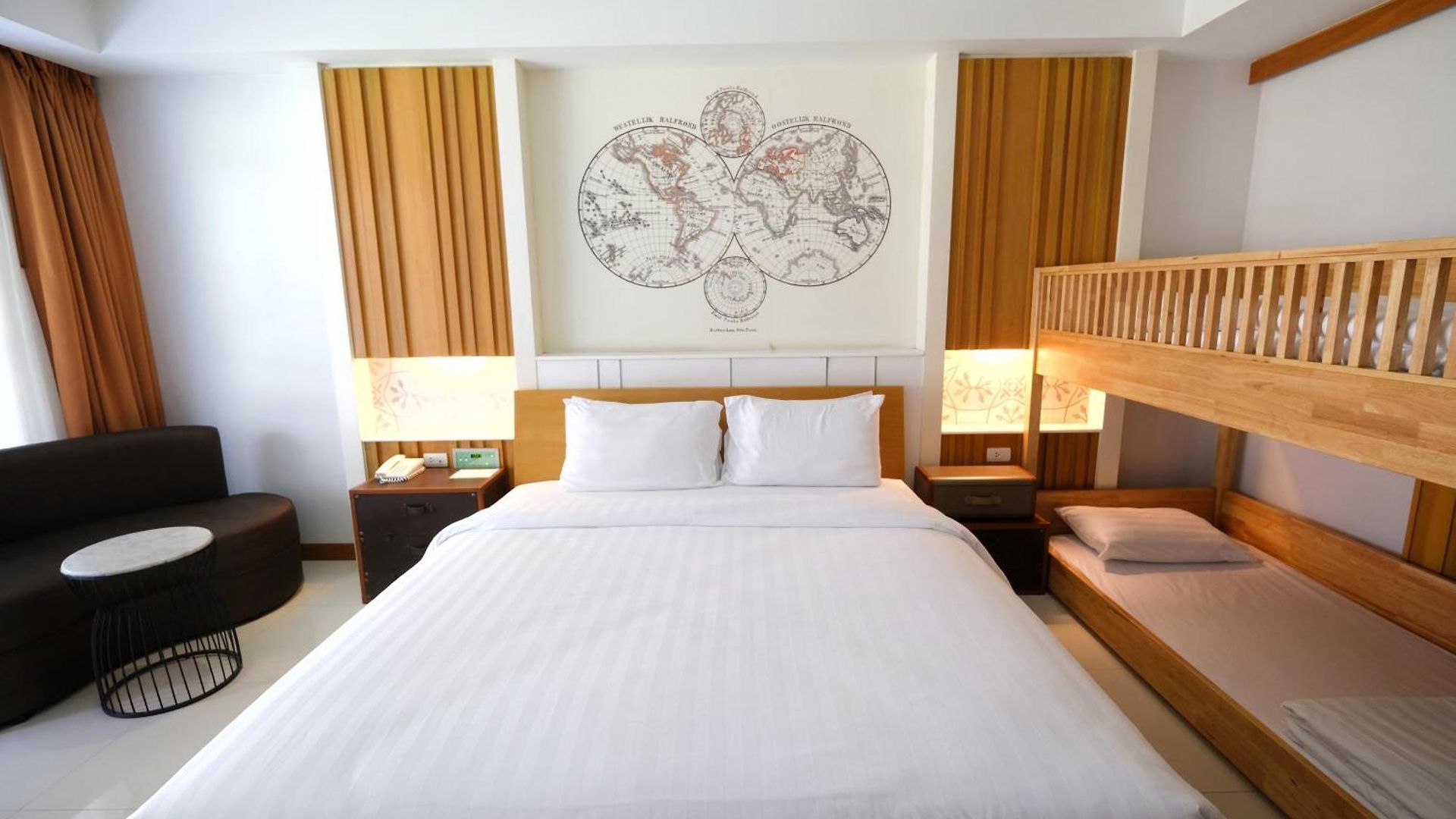 Welcome World Beachfront โรงแรม Pattaya