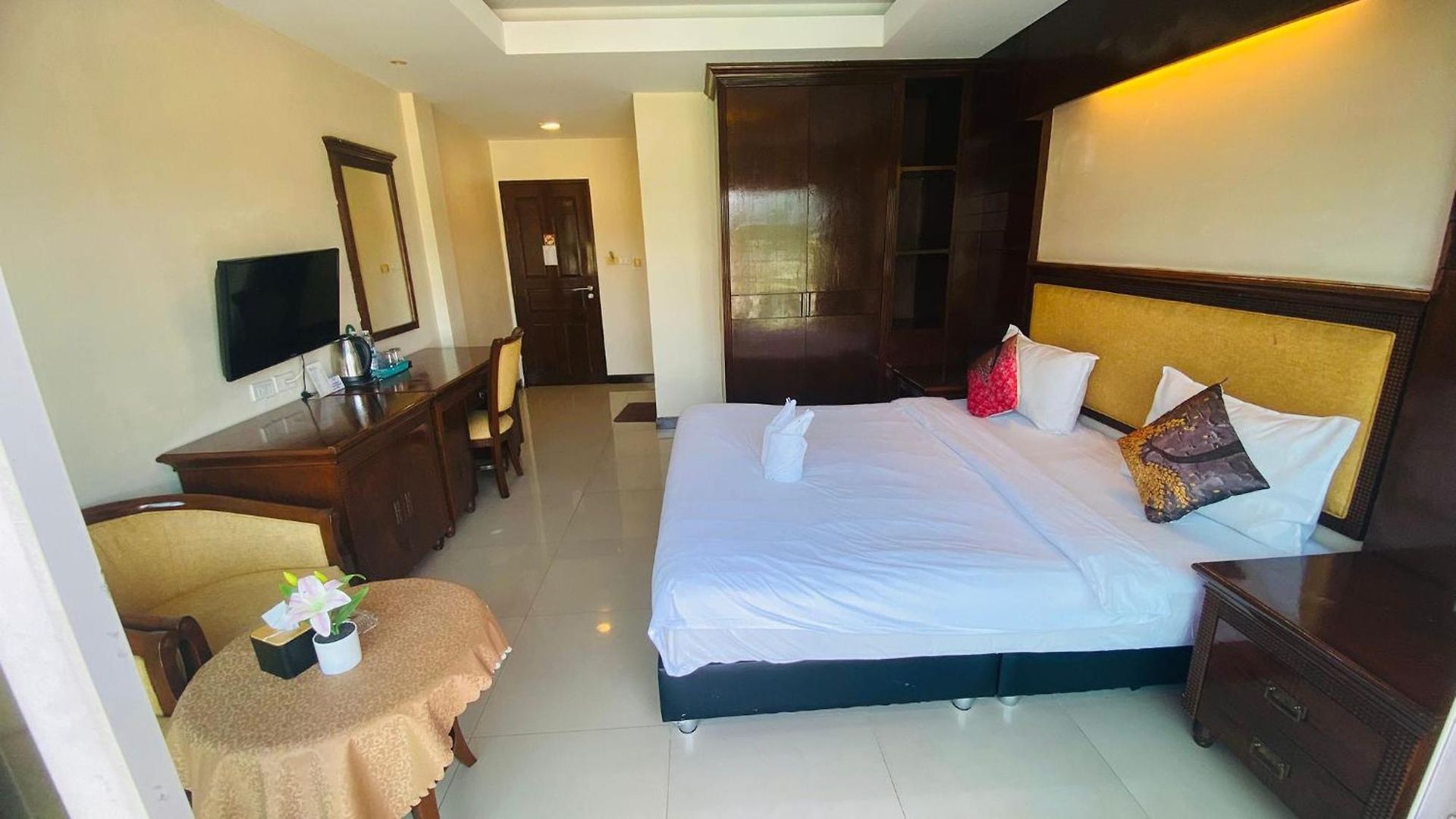 โรงแรม โสตา เรสซิเด้นซ์