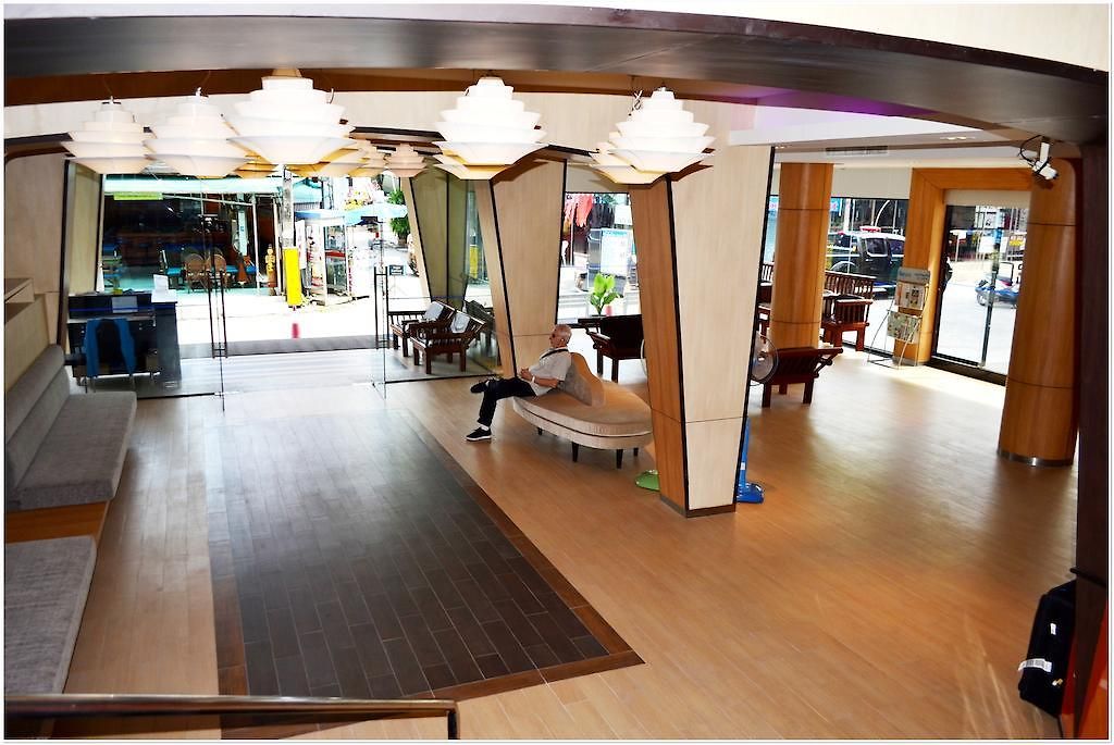 โรงแรม Flipper - Sha Extra