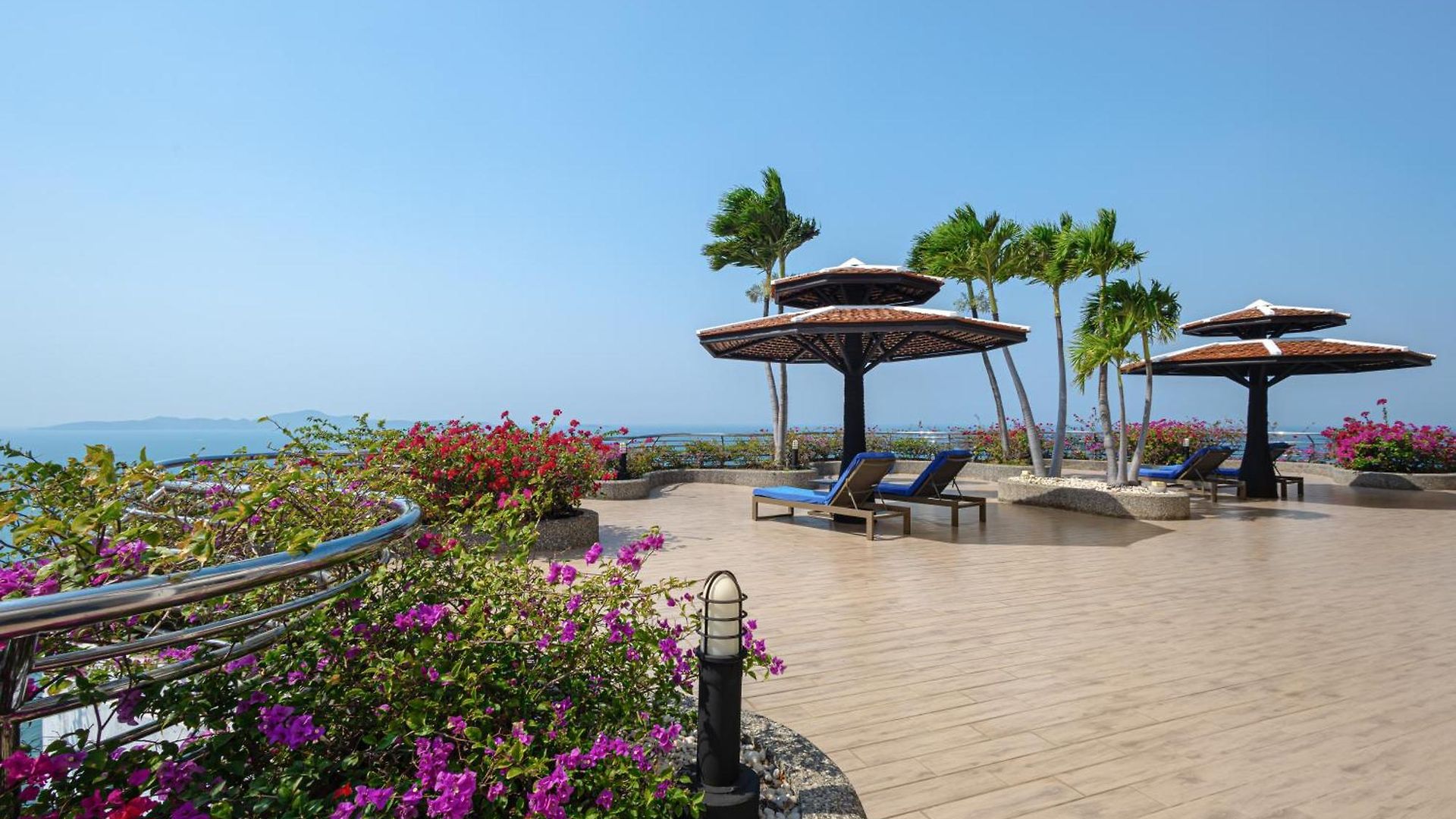 Royal Cliff Grand