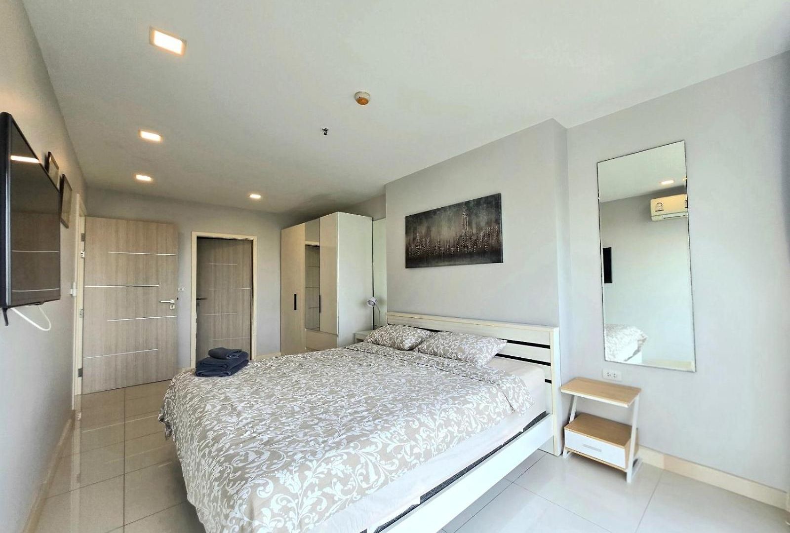 One Tower 84 By Thaiminatorpattaya *