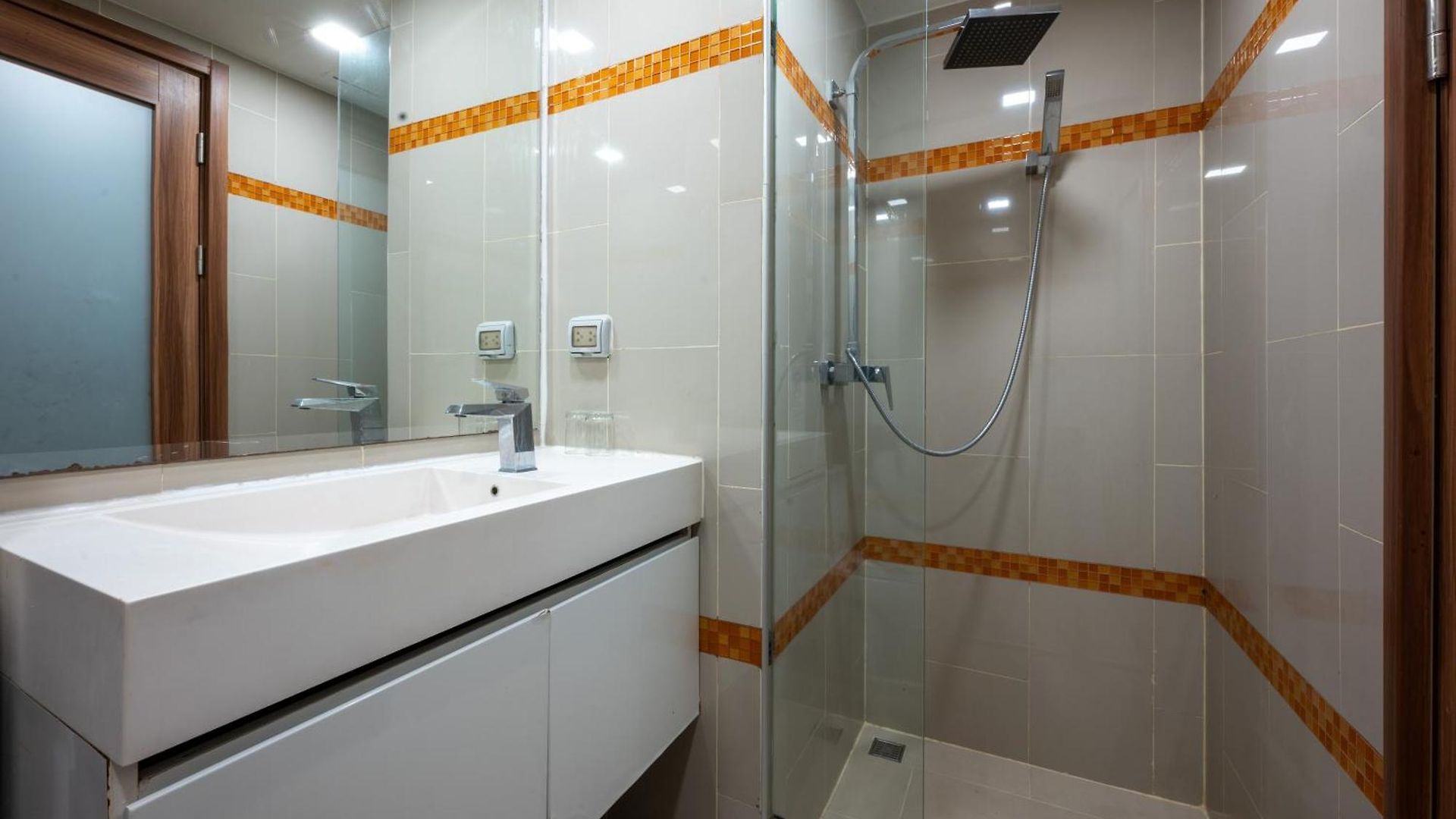 อพาร์ทเม้น C-view By Apartwell Pattaya