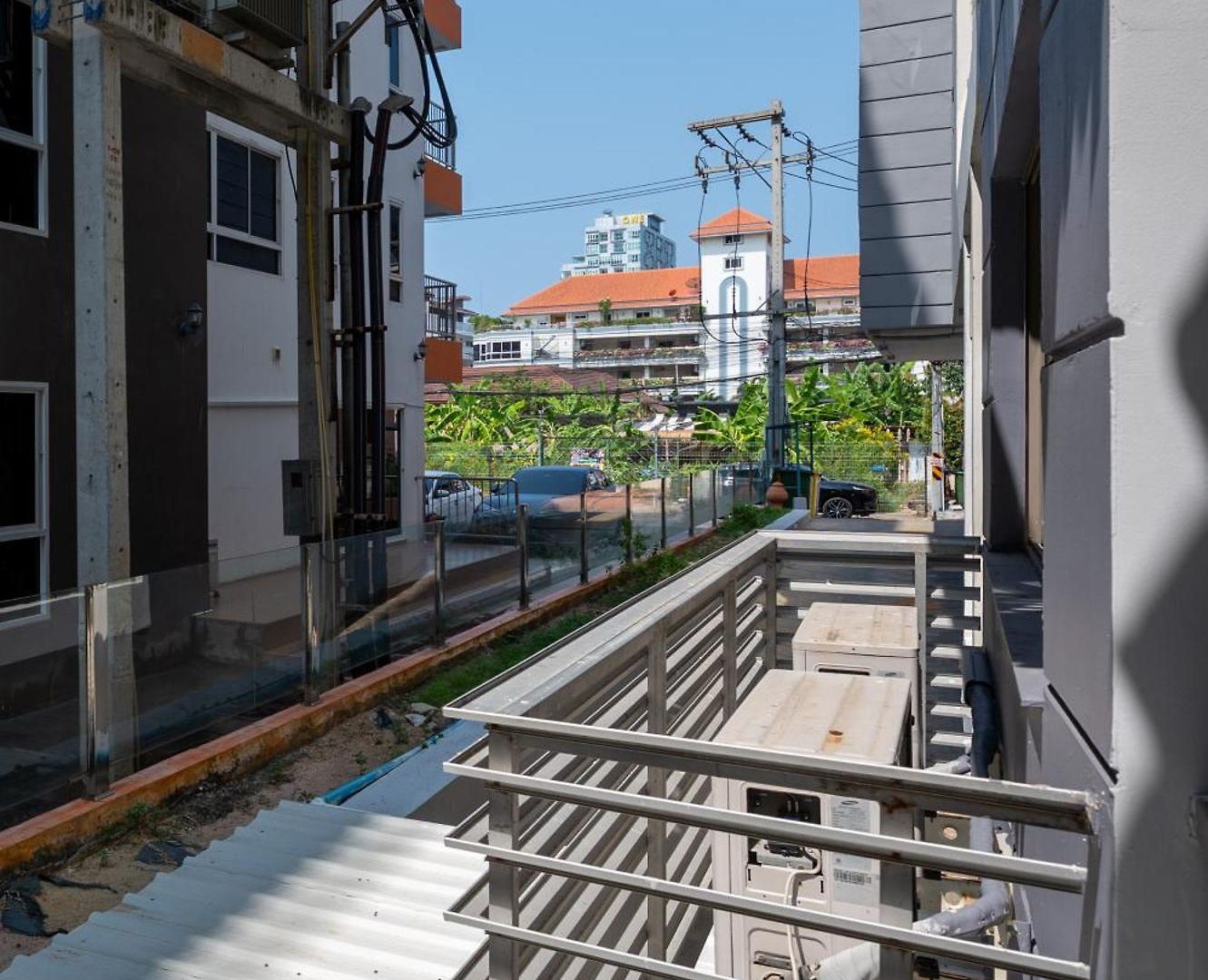 อพาร์ทเม้น C-view By Apartwell Pattaya