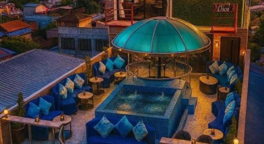 โรงแรม The Globe Hotel, Bar & Restaurant