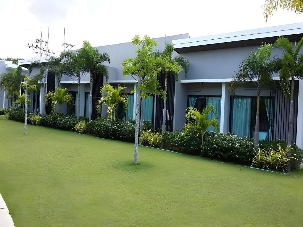 Sritrakul Place โรงแรม