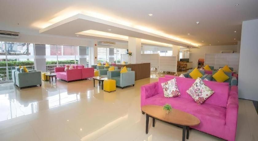 โรงแรม R-con @ Siam Pattaya
