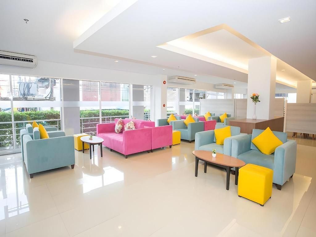 โรงแรม R-con @ Siam Pattaya