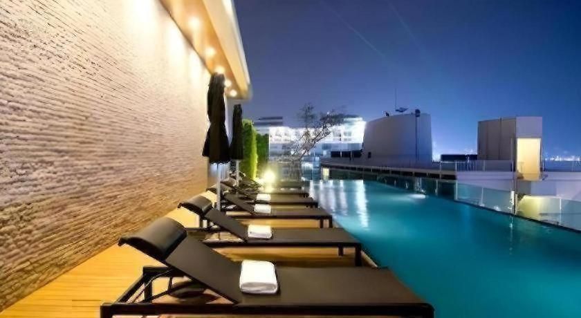 โรงแรม Seven Zea Chic