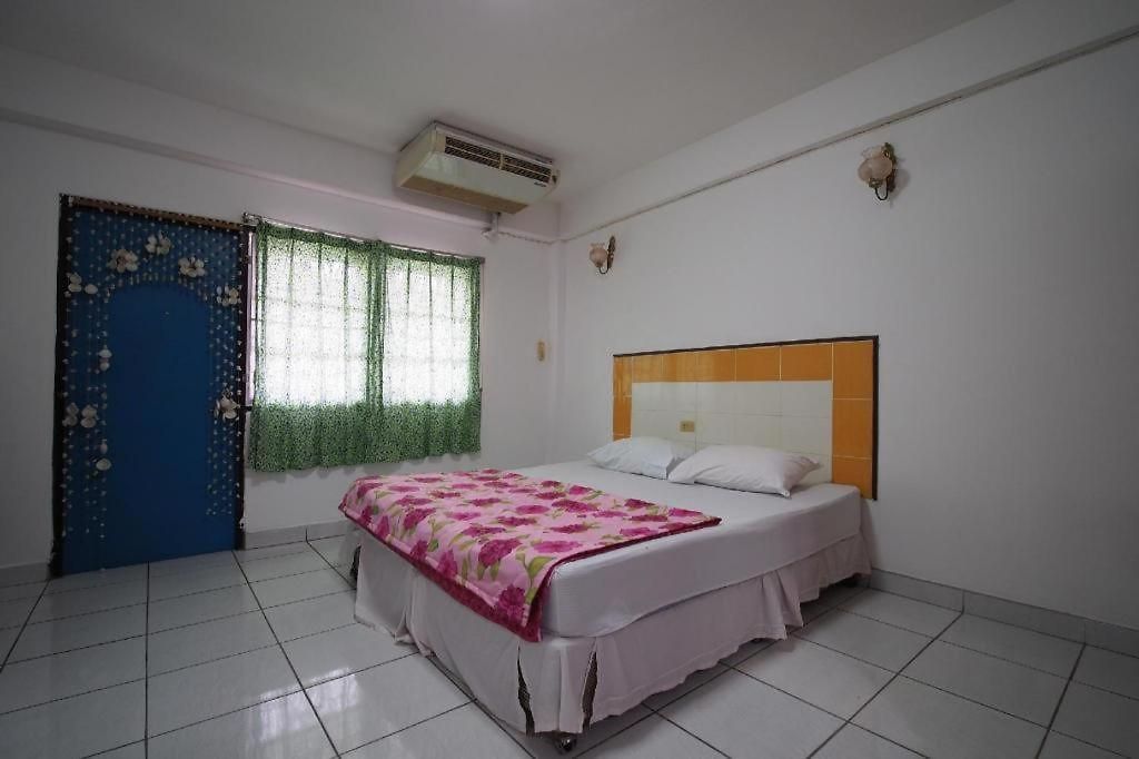 Oyo 1004 Naklua Mansion โรงแรม Pattaya