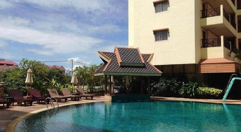 Phuphaya 4* Pattaya