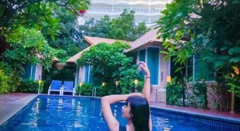 โรงแรม Bb House 3*
