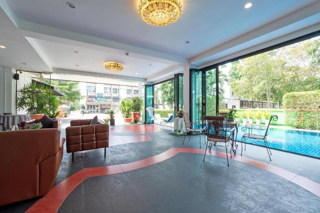 โรงแรม Oyo 75367 Ud 3*