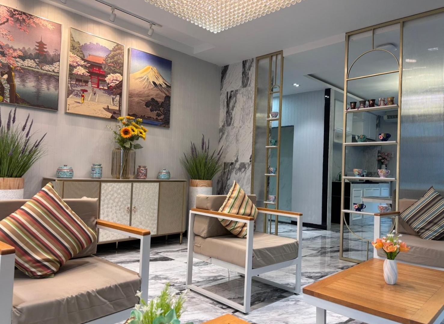 Dday Luxury By D-eco Wellness Centre โรงแรม Pattaya