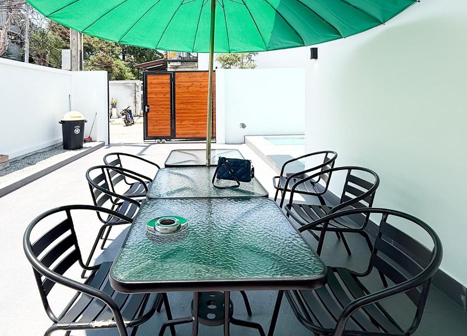 Wonderland Moonstone 4 Bedroom Luxury Pool *