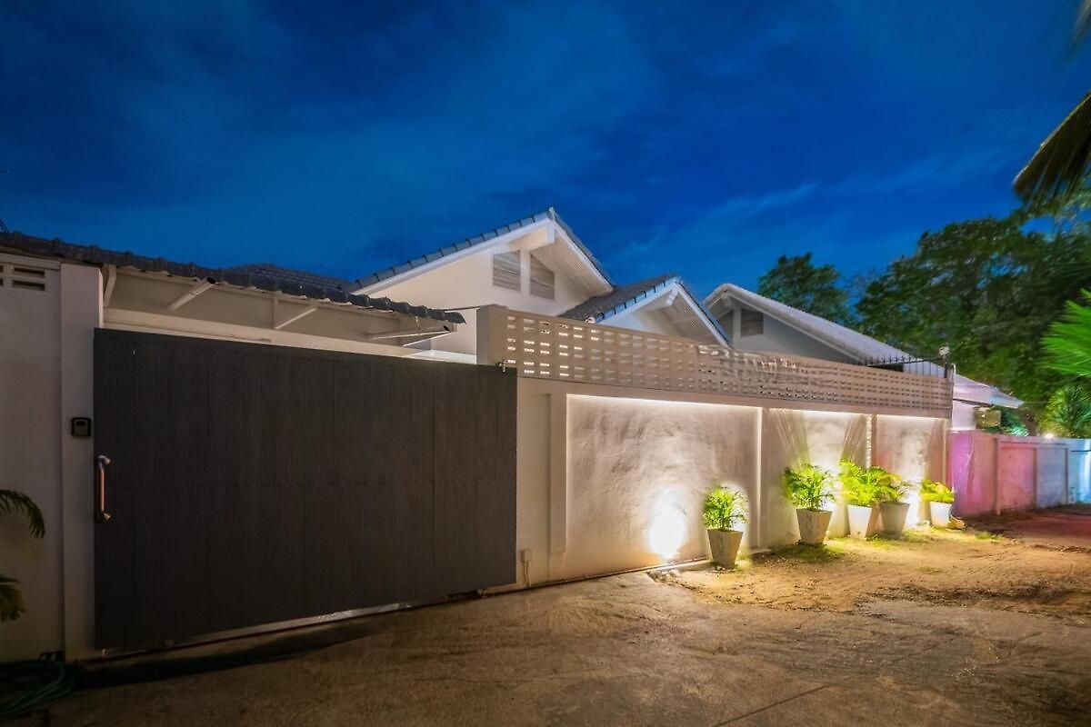 วิลล่า 129 Wongamat, 4br, 300m From Pattaya