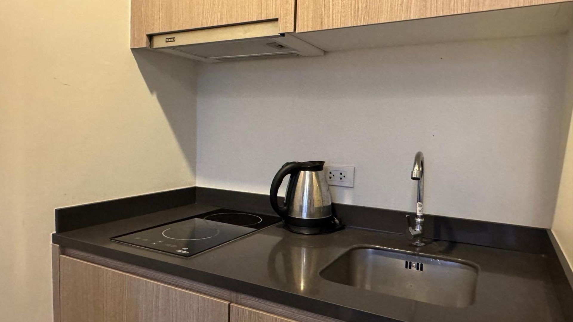 Wcc Unixx Apartment Pattaya