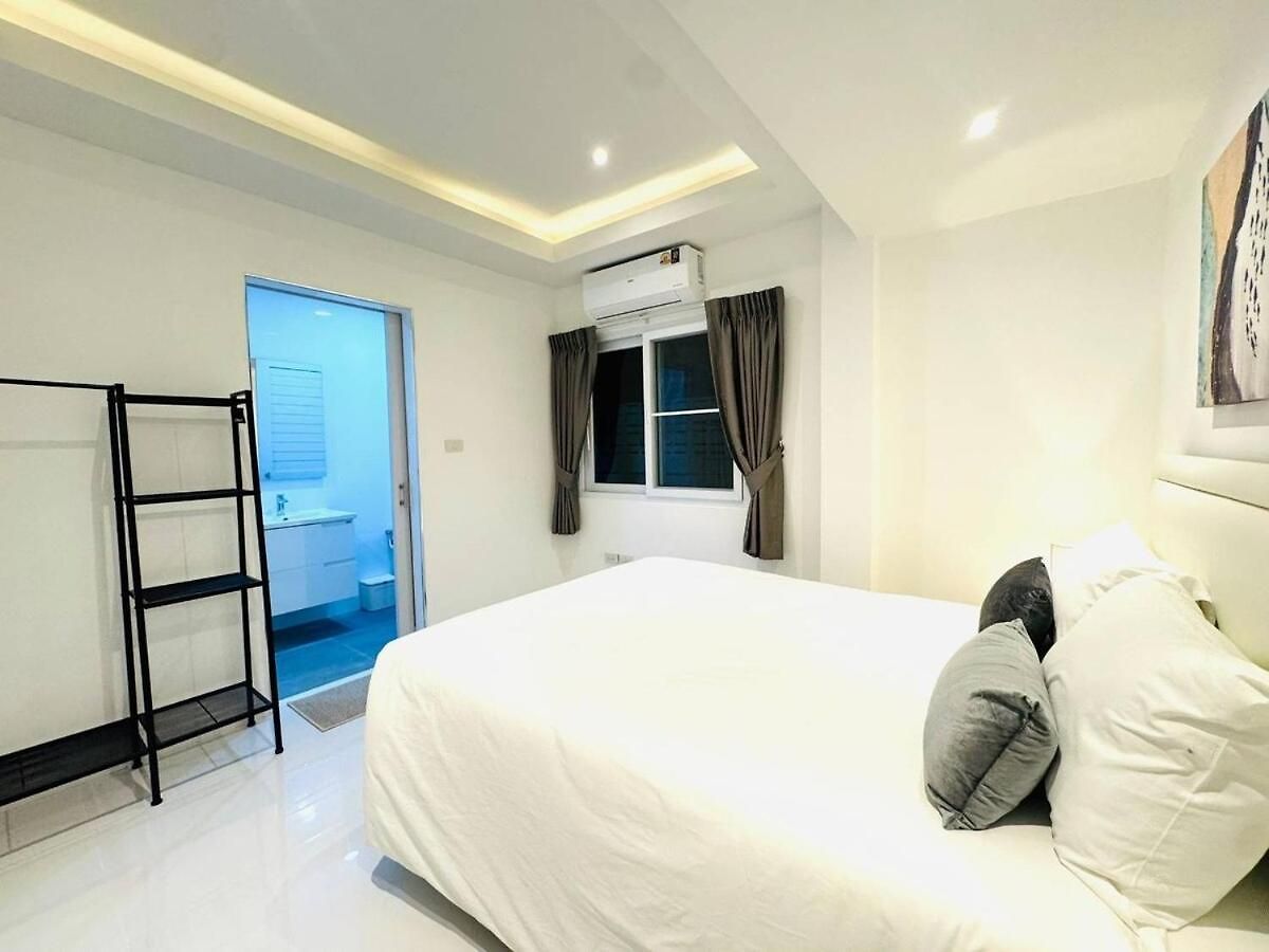 129 Wongamat, 4br, 300m From วิลล่า