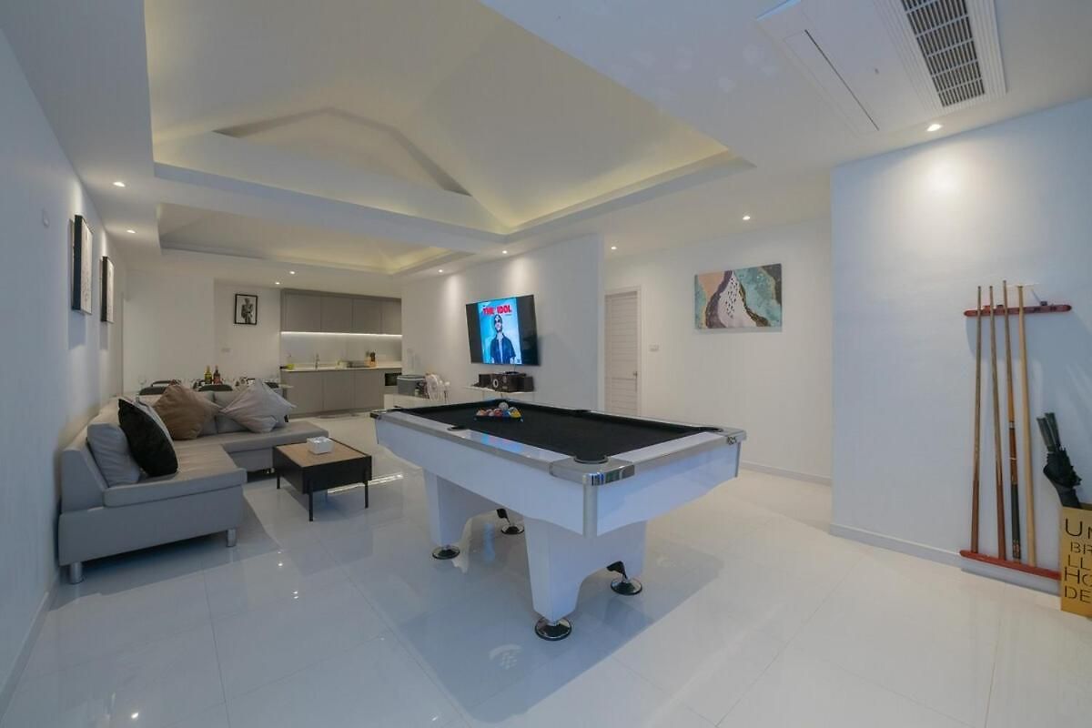 วิลล่า 129 Wongamat, 4br, 300m From Pattaya