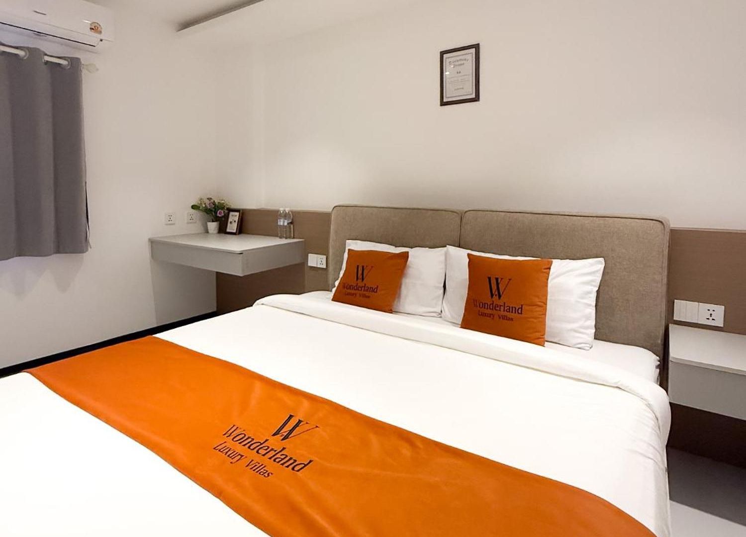 Wonderland Moonstone 4 Bedroom Luxury Pool Pattaya